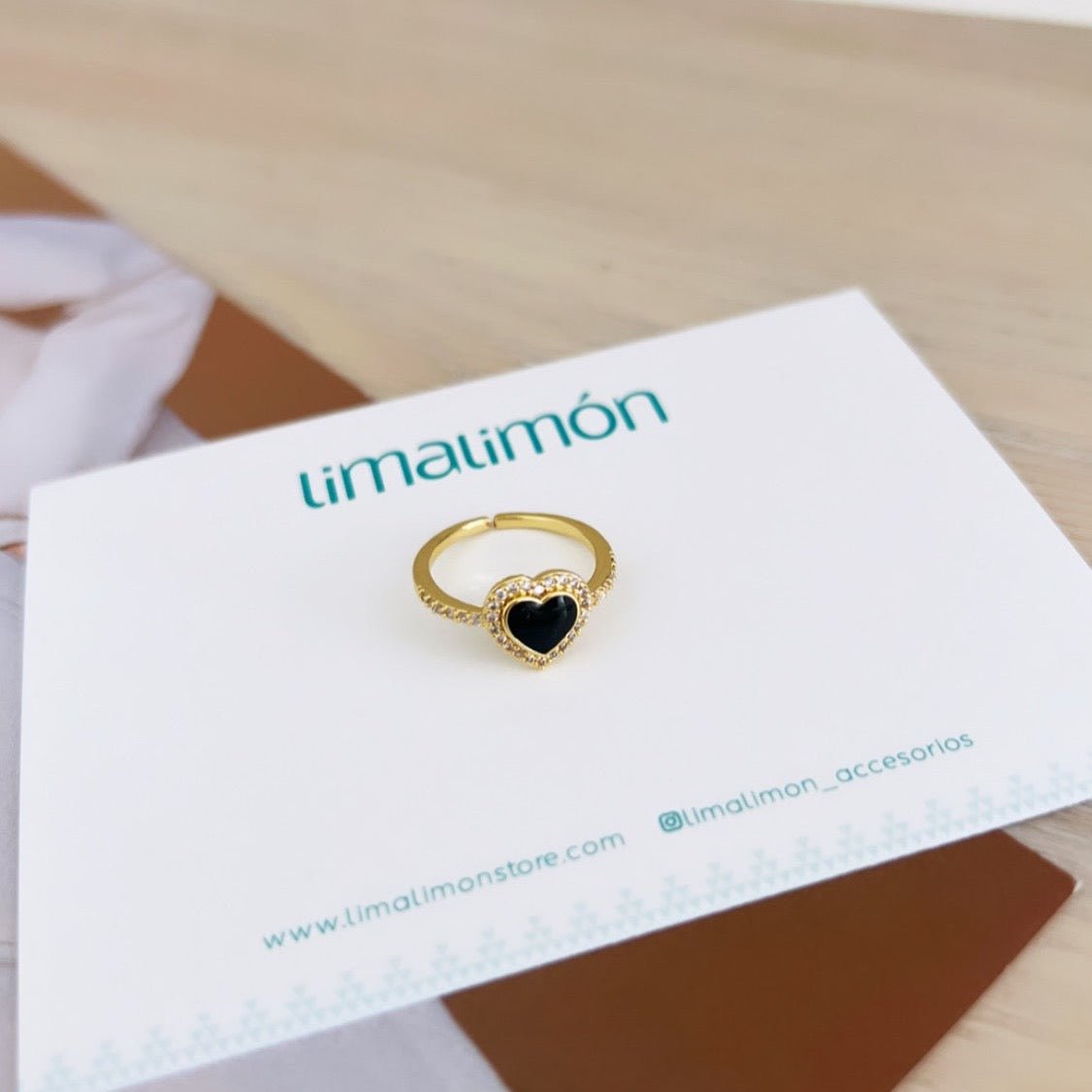 Heart Enamel Ring - LimaLimón Store