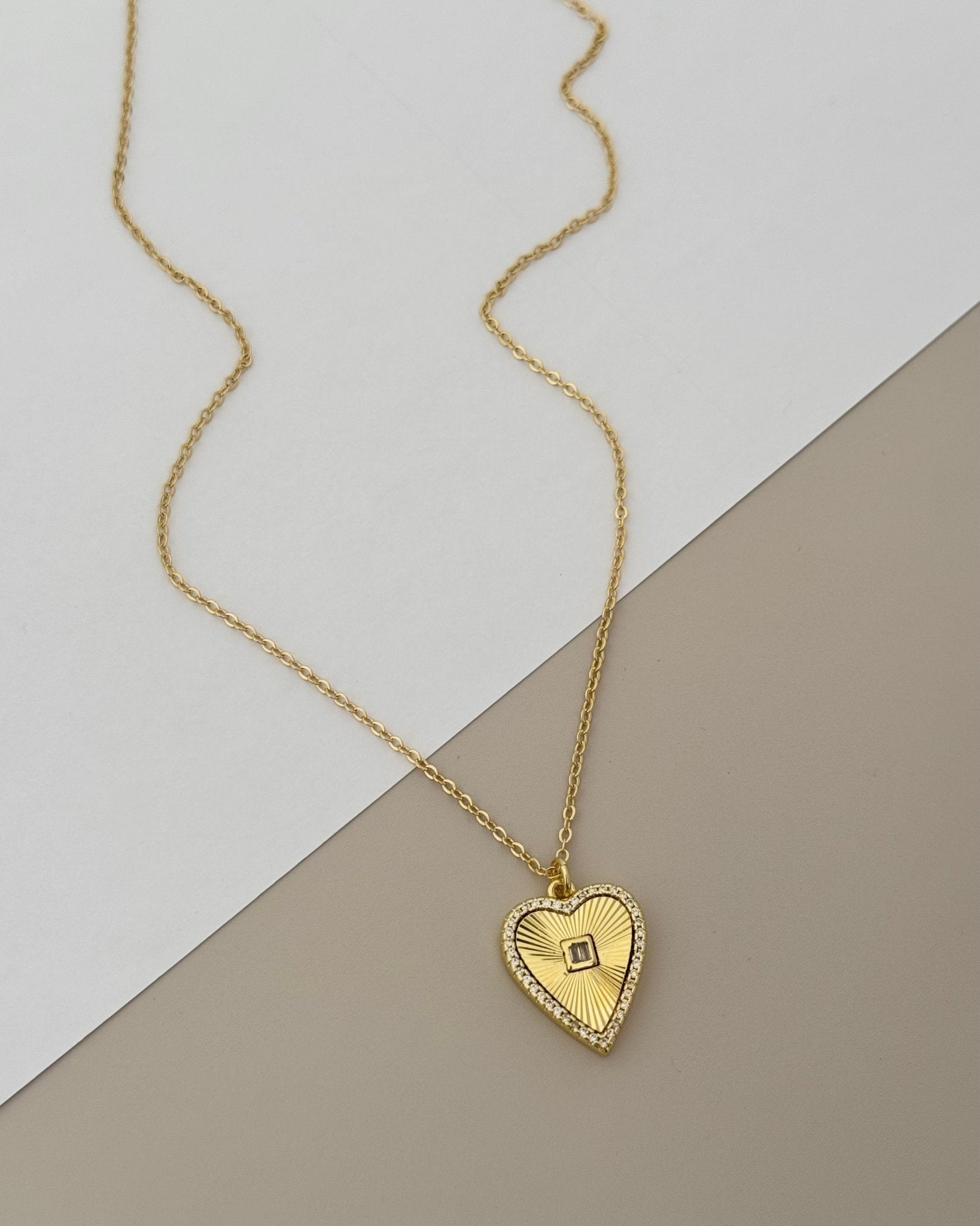 Heart Gold Necklace - LimaLimón Store