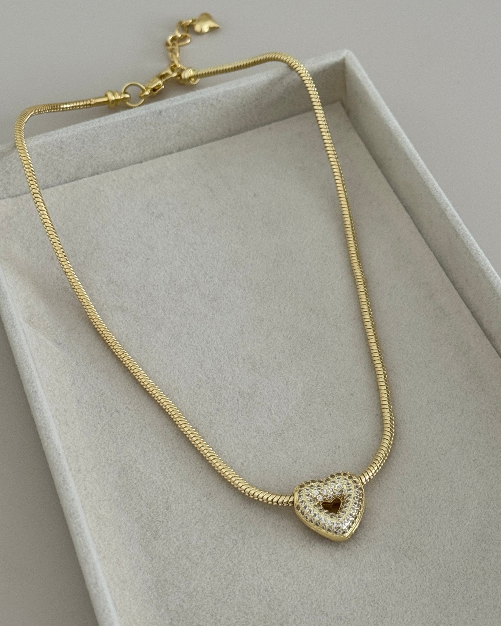 Heart Pendant Snake Chain Necklace - Necklace | LimaLimón Store - 5