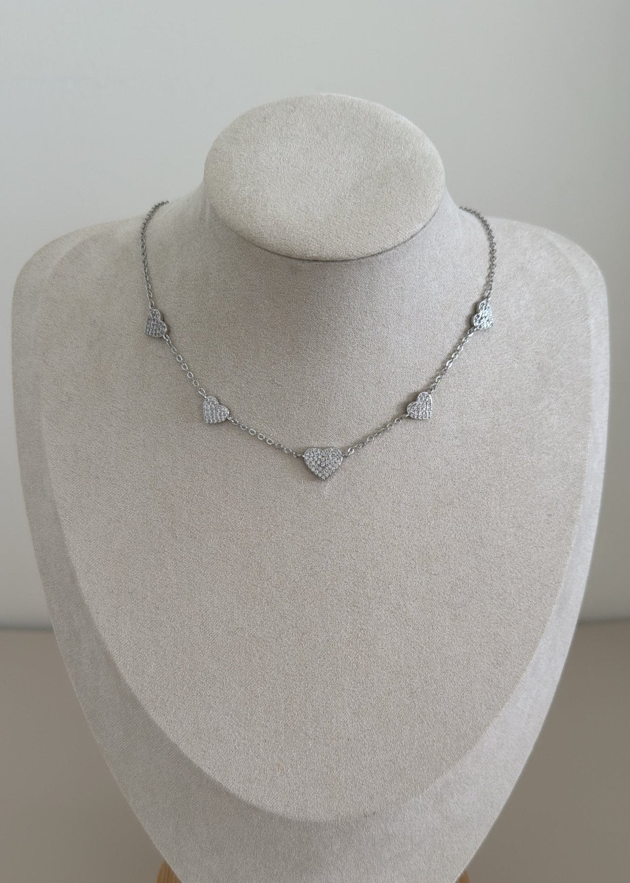 Hearts Bright Necklace - Necklace | LimaLimón Store - 2