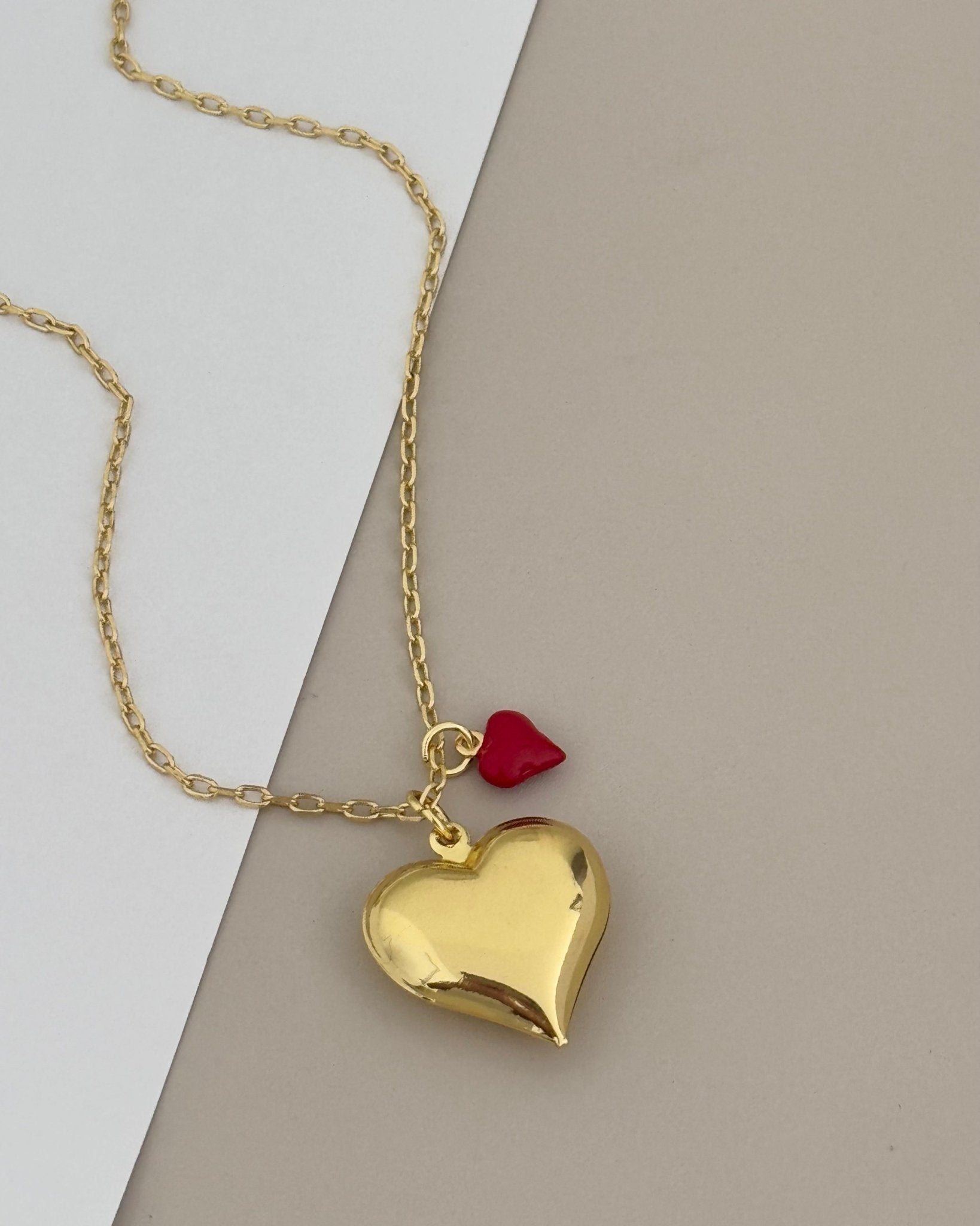 Hearts Red Necklace - LimaLimón Store