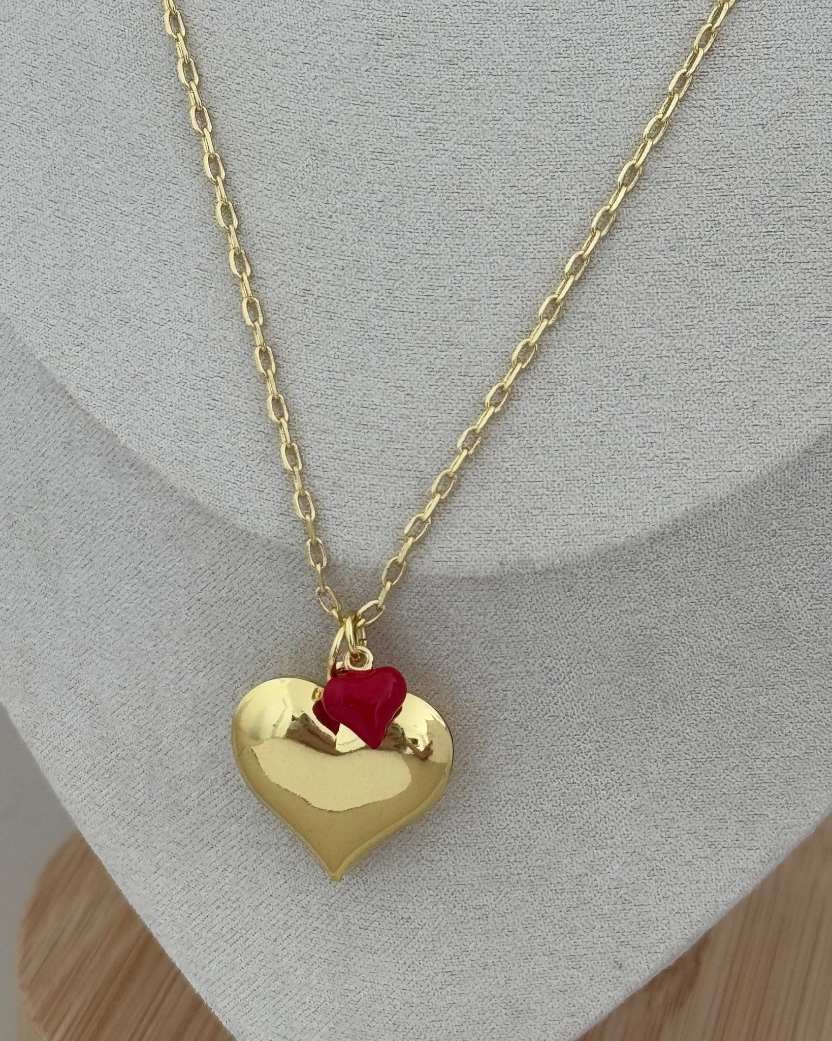 Hearts Red Necklace - Necklace | LimaLimón Store - 3