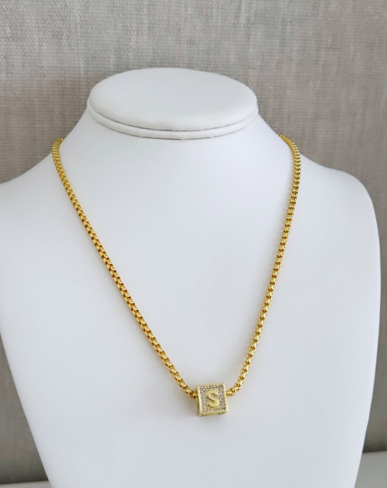 Initial Gold Necklace - LimaLimón Store