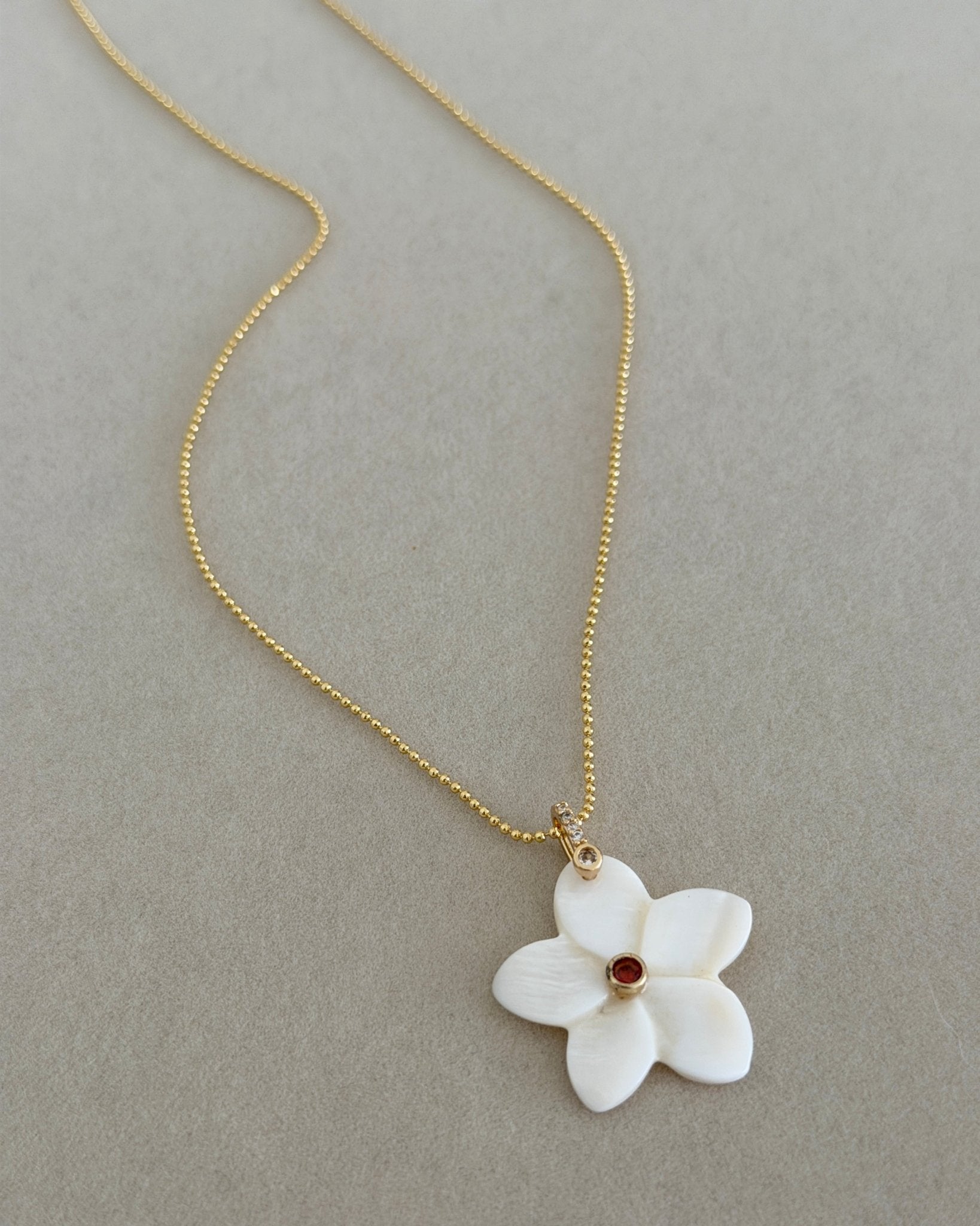 Isla Bloom Necklace - Necklaces | LimaLimón Store - 4