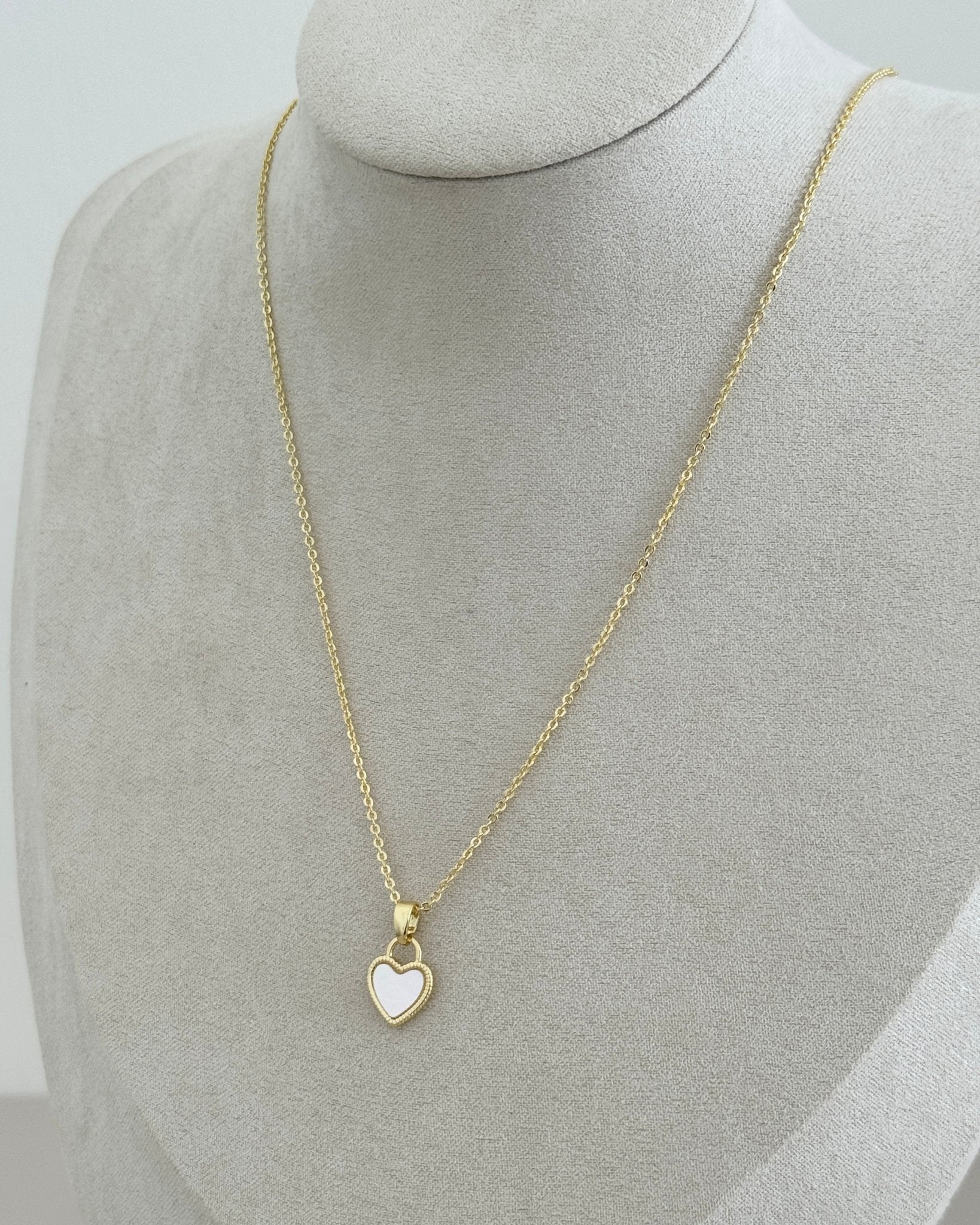 Luminous Mini Heart Necklace - Necklace | LimaLimón Store - 3