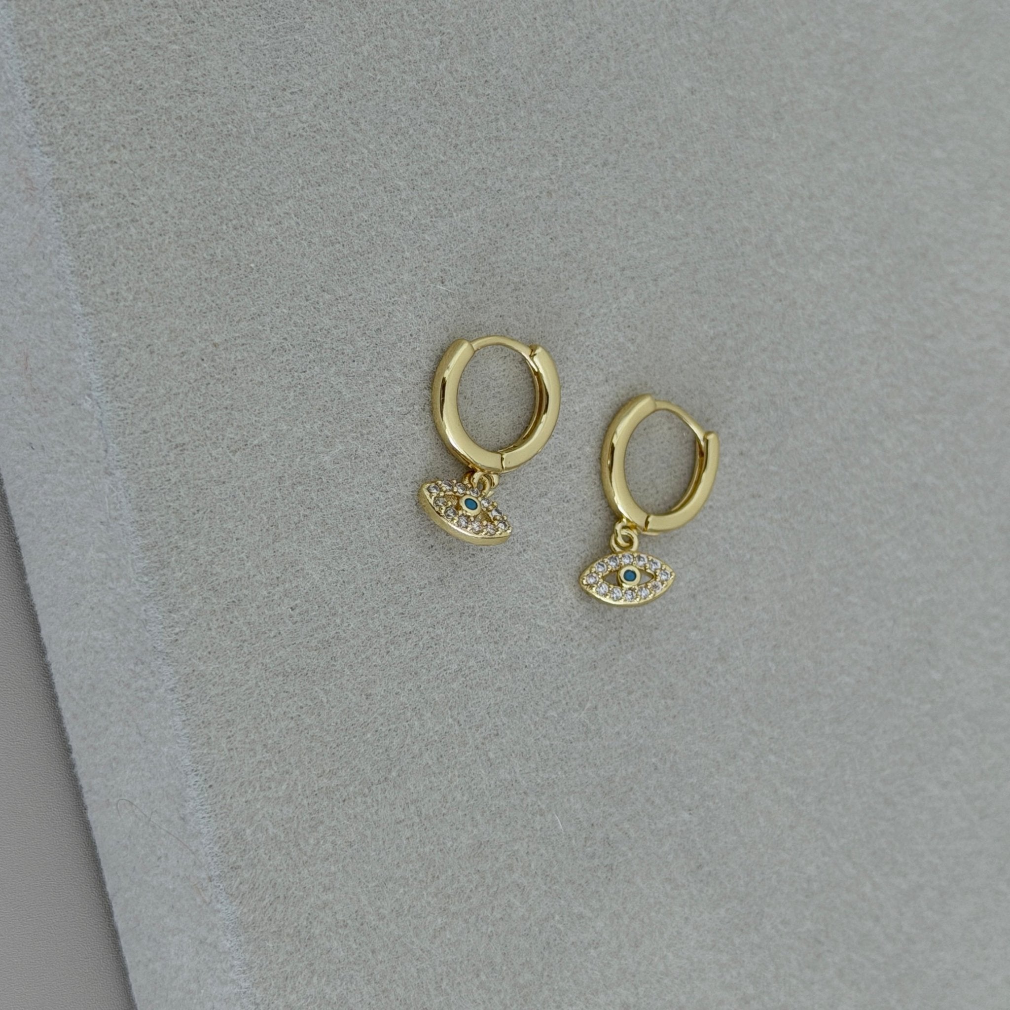 Luna Eye Hoops - Earring | LimaLimón Store - 2