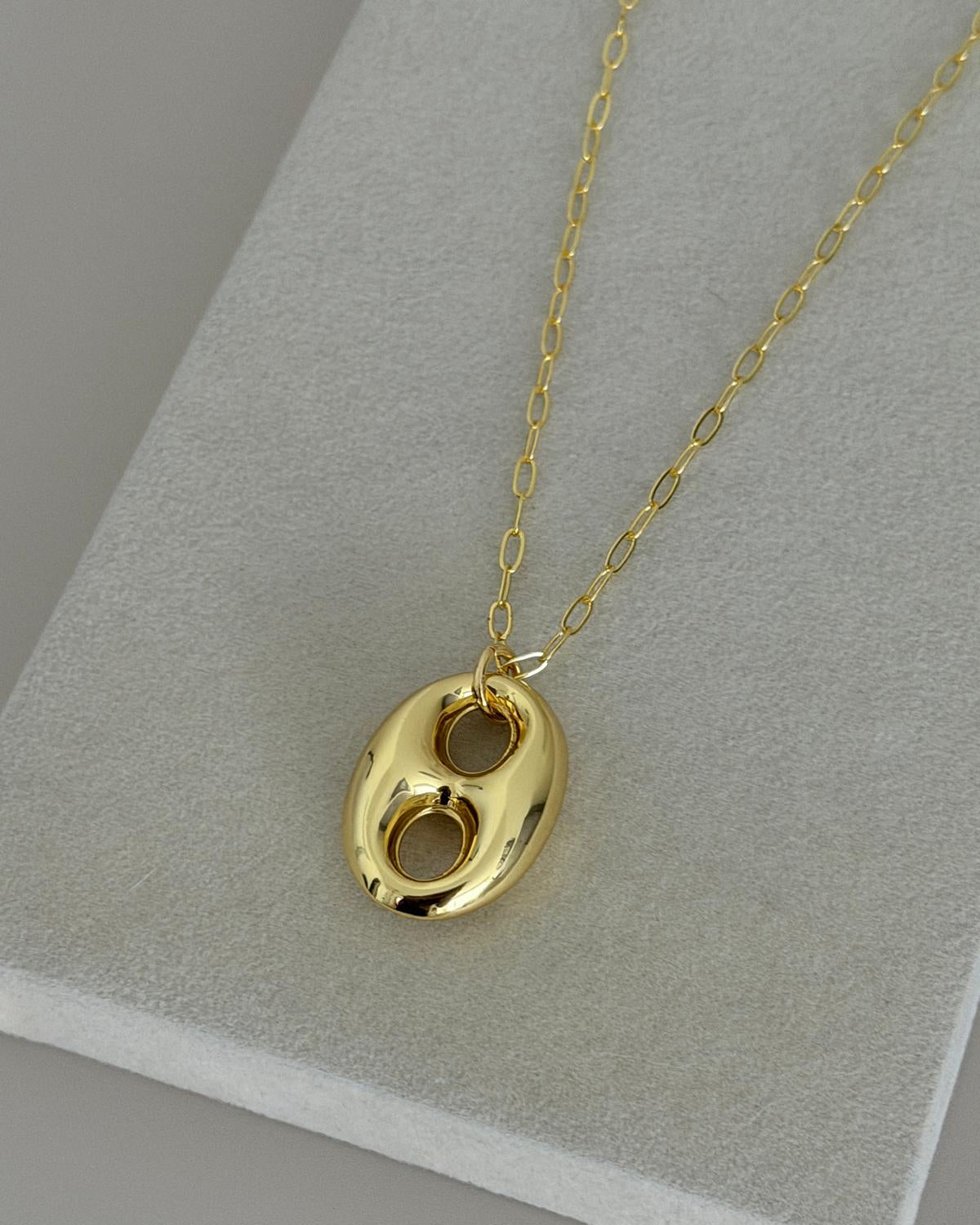 Luna Gold Pendant Necklace - Necklace | LimaLimón Store - 3