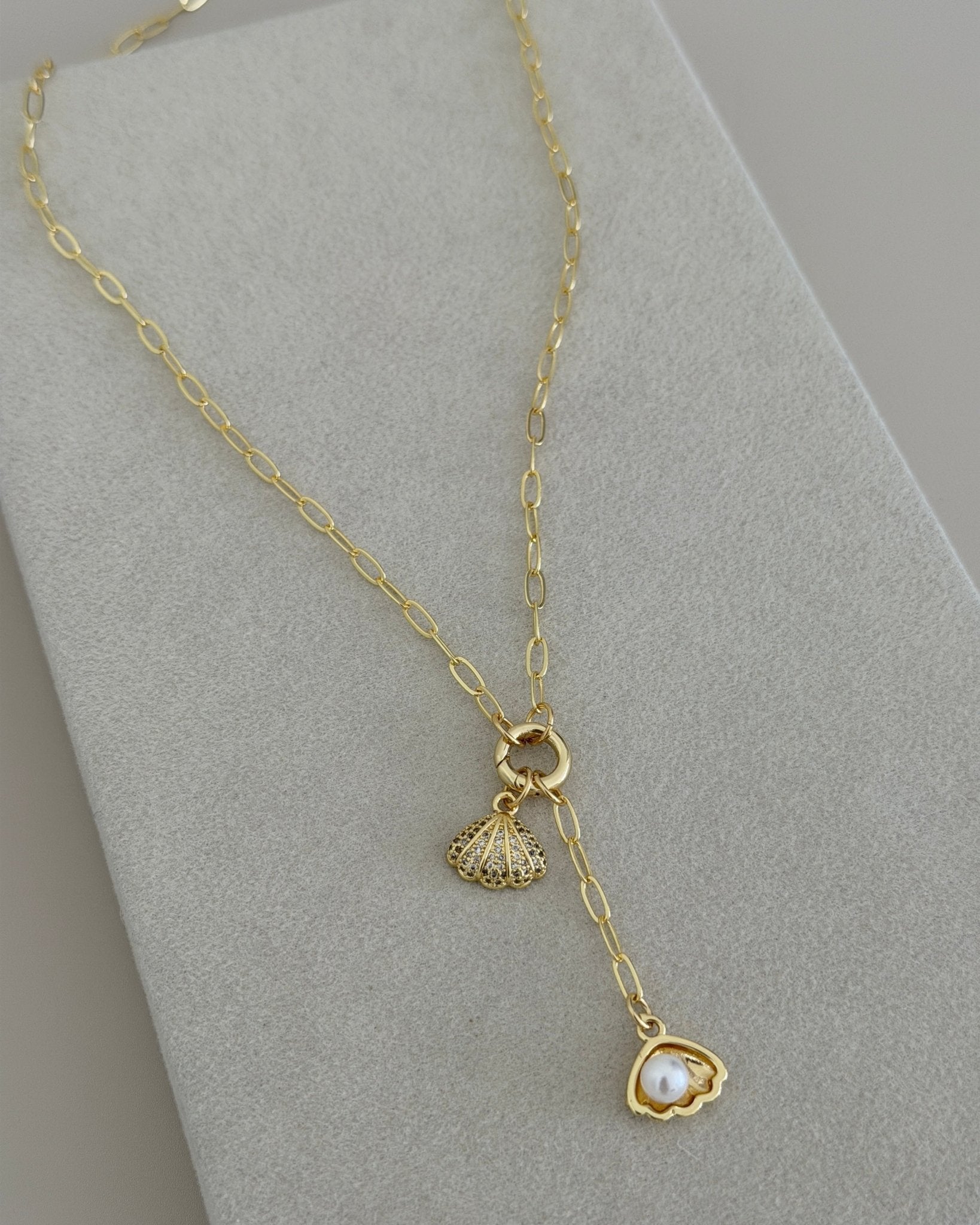 Luna Link Gold Necklace - Necklaces | LimaLimón Store - 1