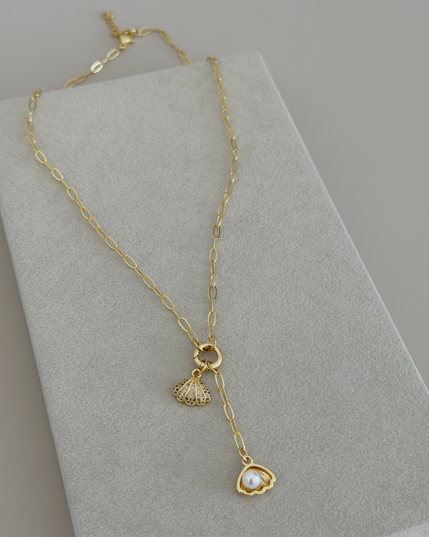 Luna Link Gold Necklace - Necklaces | LimaLimón Store - 4