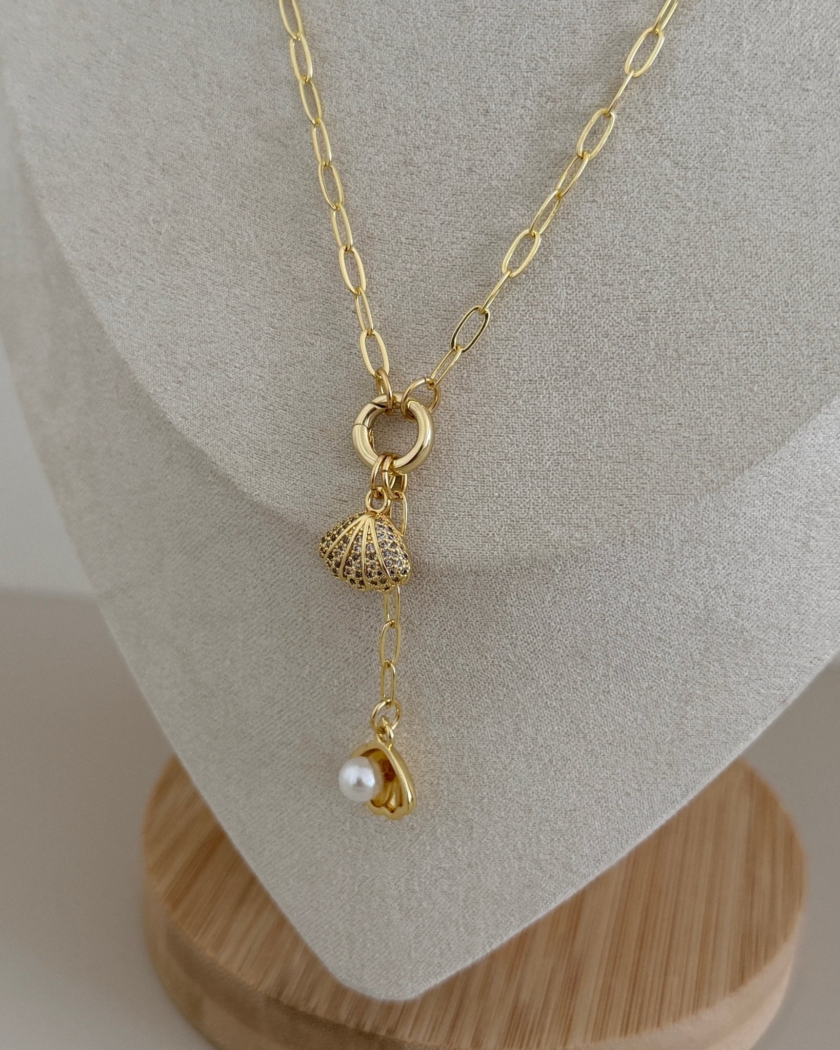 Luna Link Gold Necklace - Necklaces | LimaLimón Store - 3