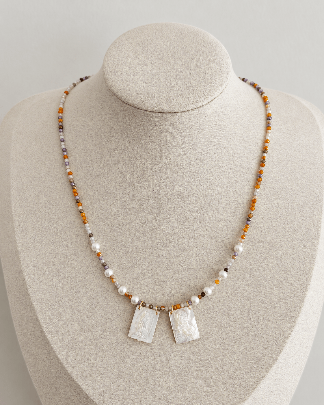Luna Pearl Scapular Necklace - Necklaces | LimaLimón Store - 2