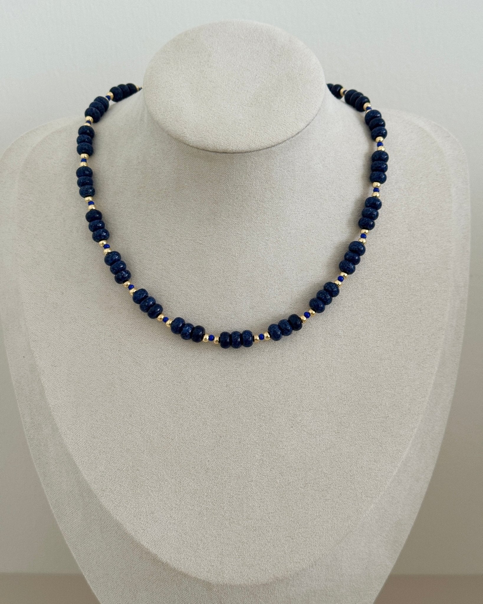 Midnight Gemstone Choker - Necklaces | LimaLimón Store - 2