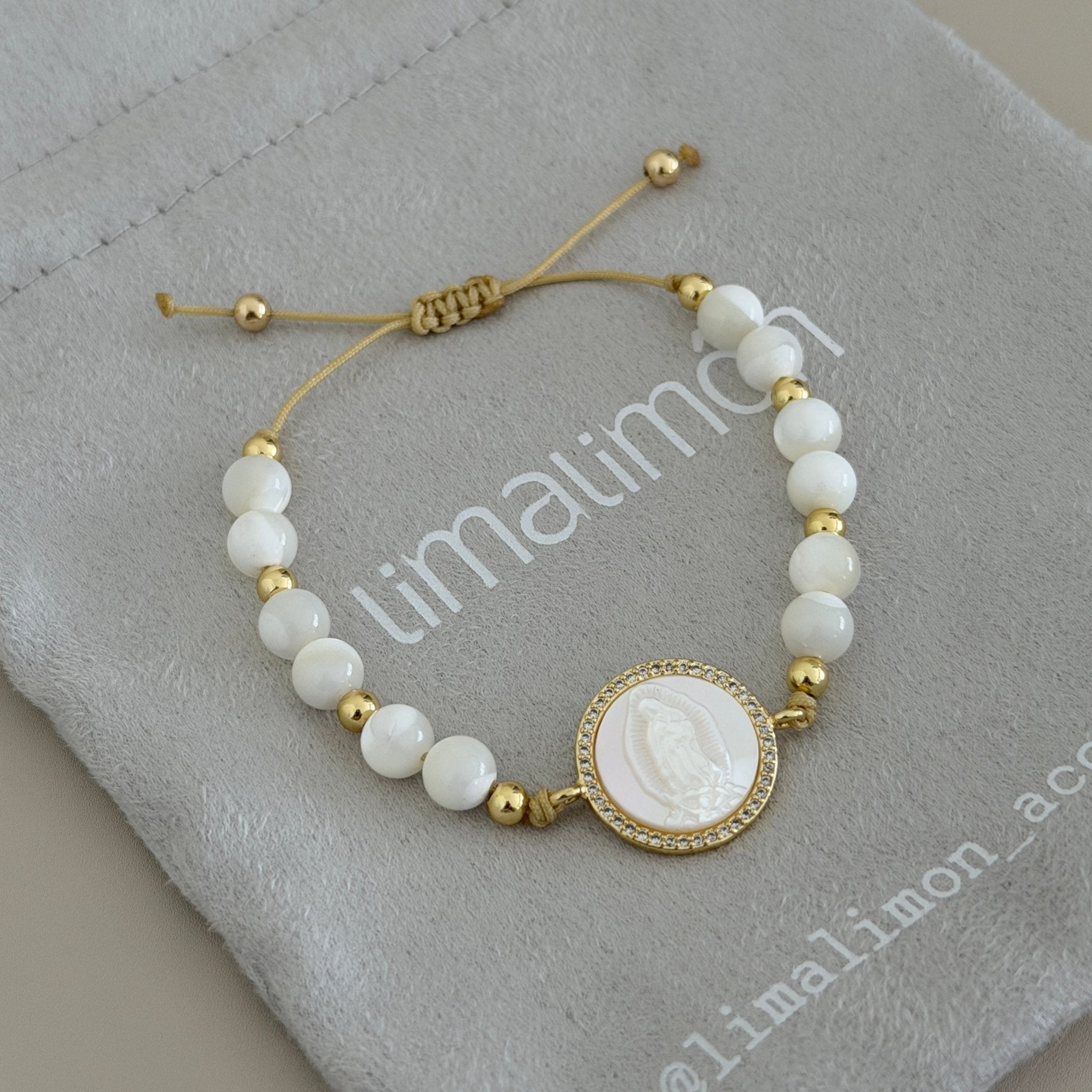 Mother of Pearl Medallion Bracelet - Bracelet | LimaLimón Store - 2