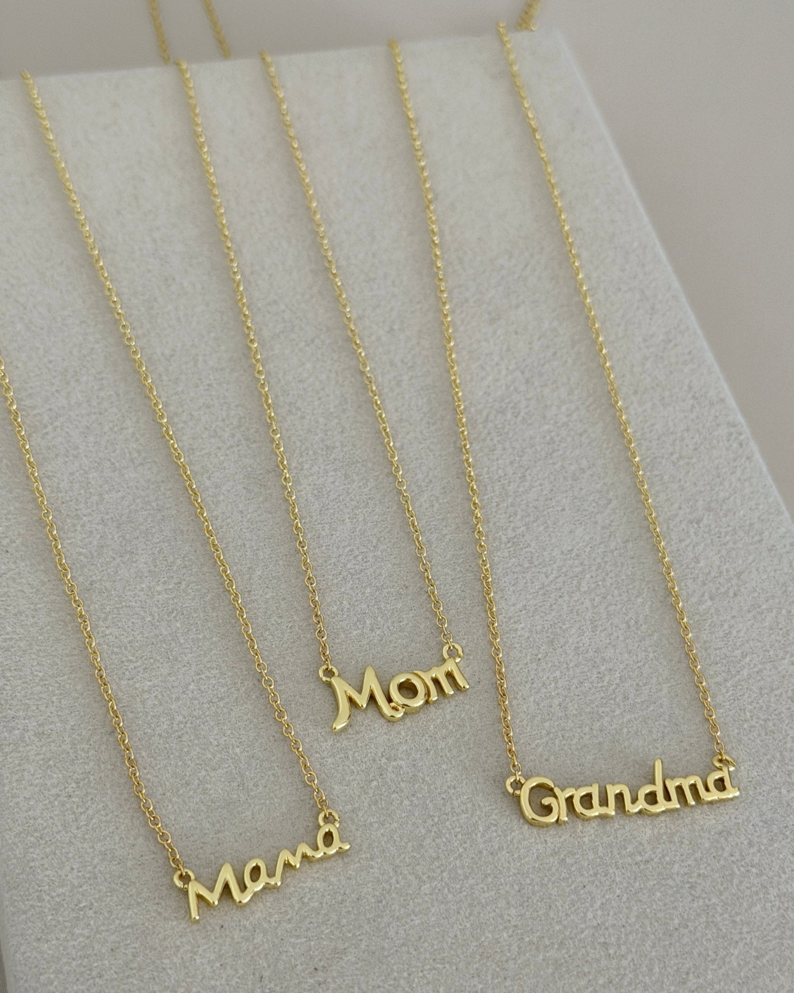 Mother’s Love Necklace - Necklaces | LimaLimón Store - 4