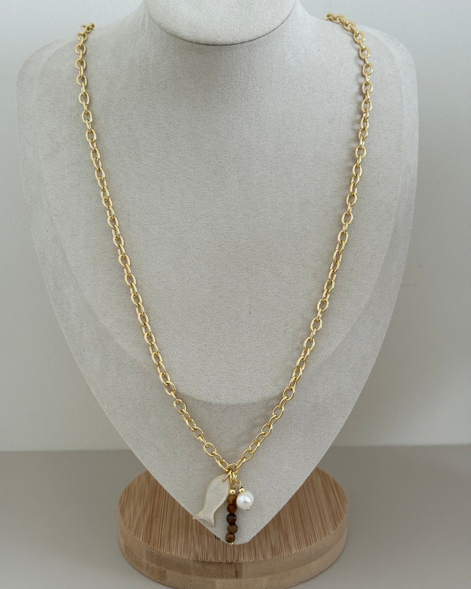 Nacre Fish & Pearl Charm Long Necklace - Necklaces | LimaLimón Store - 4