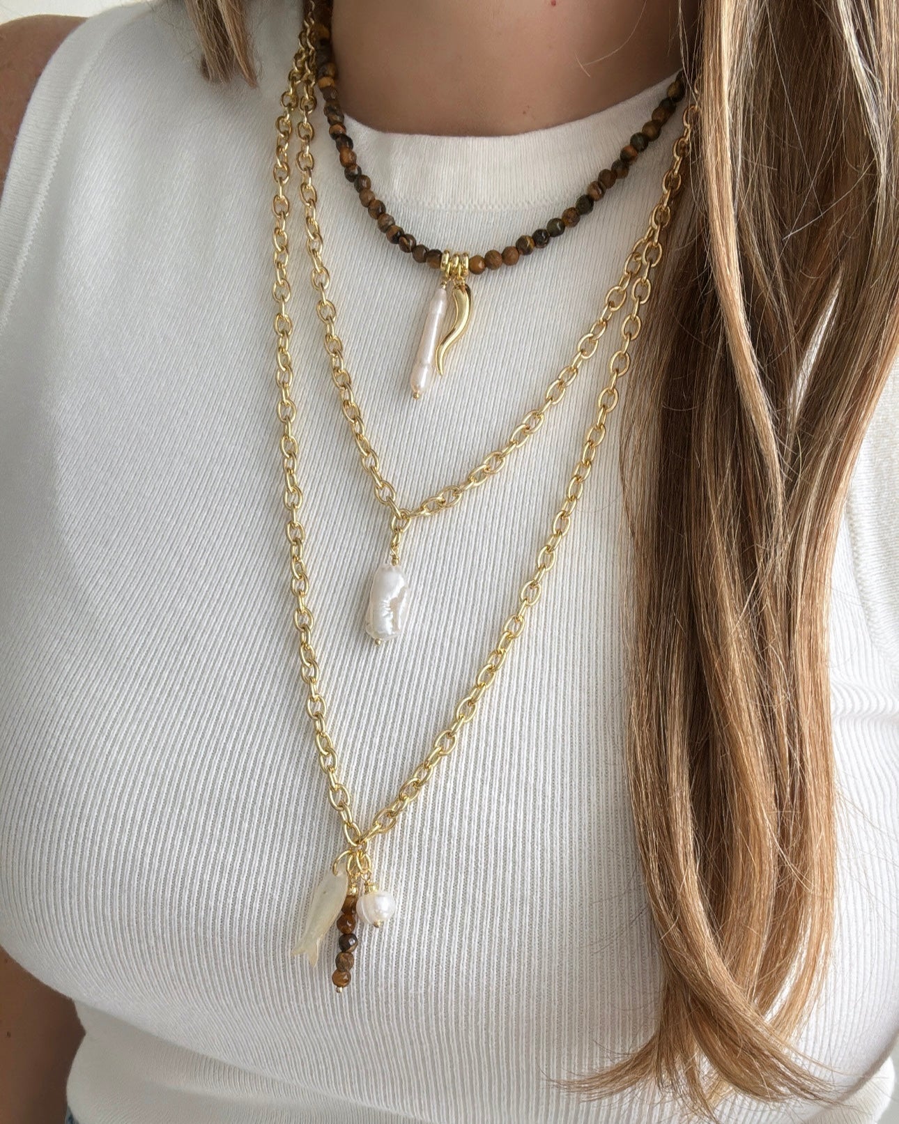Nacre Fish & Pearl Charm Long Necklace - Necklaces | LimaLimón Store - 3