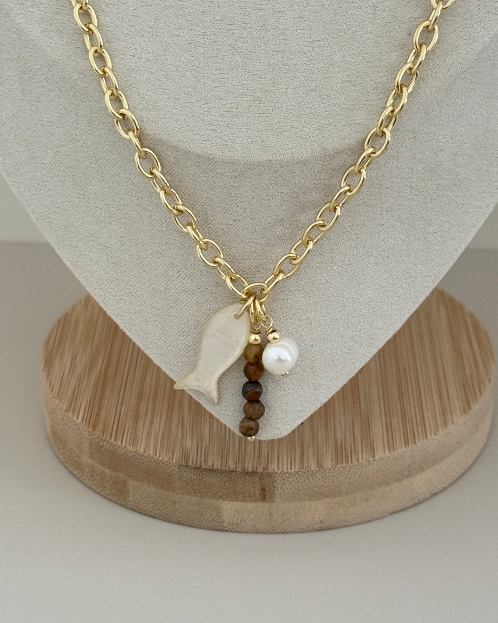 Nacre Fish & Pearl Charm Long Necklace - Necklaces | LimaLimón Store - 7