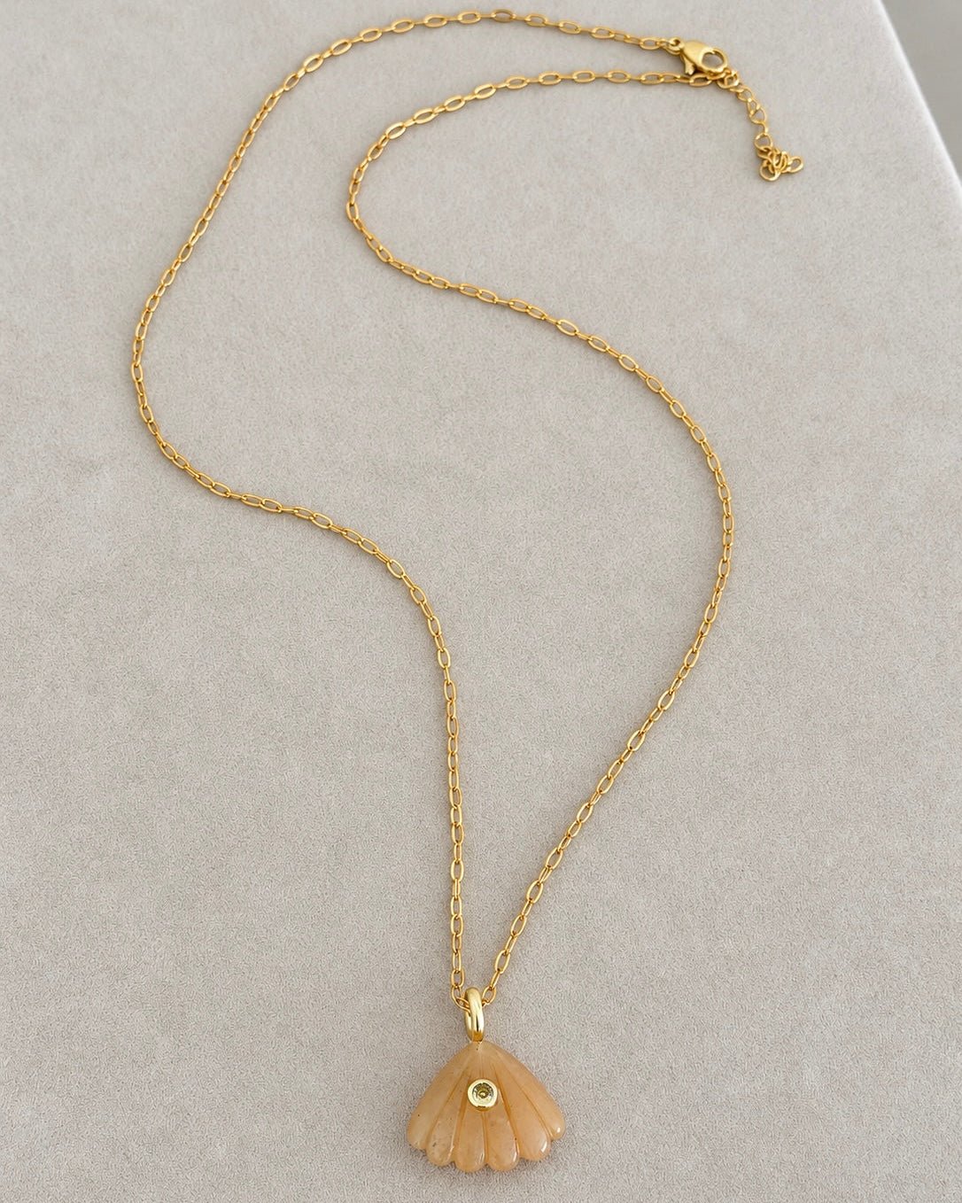Natural Stone Seashell Charm Necklace - Necklaces | LimaLimón Store - 4