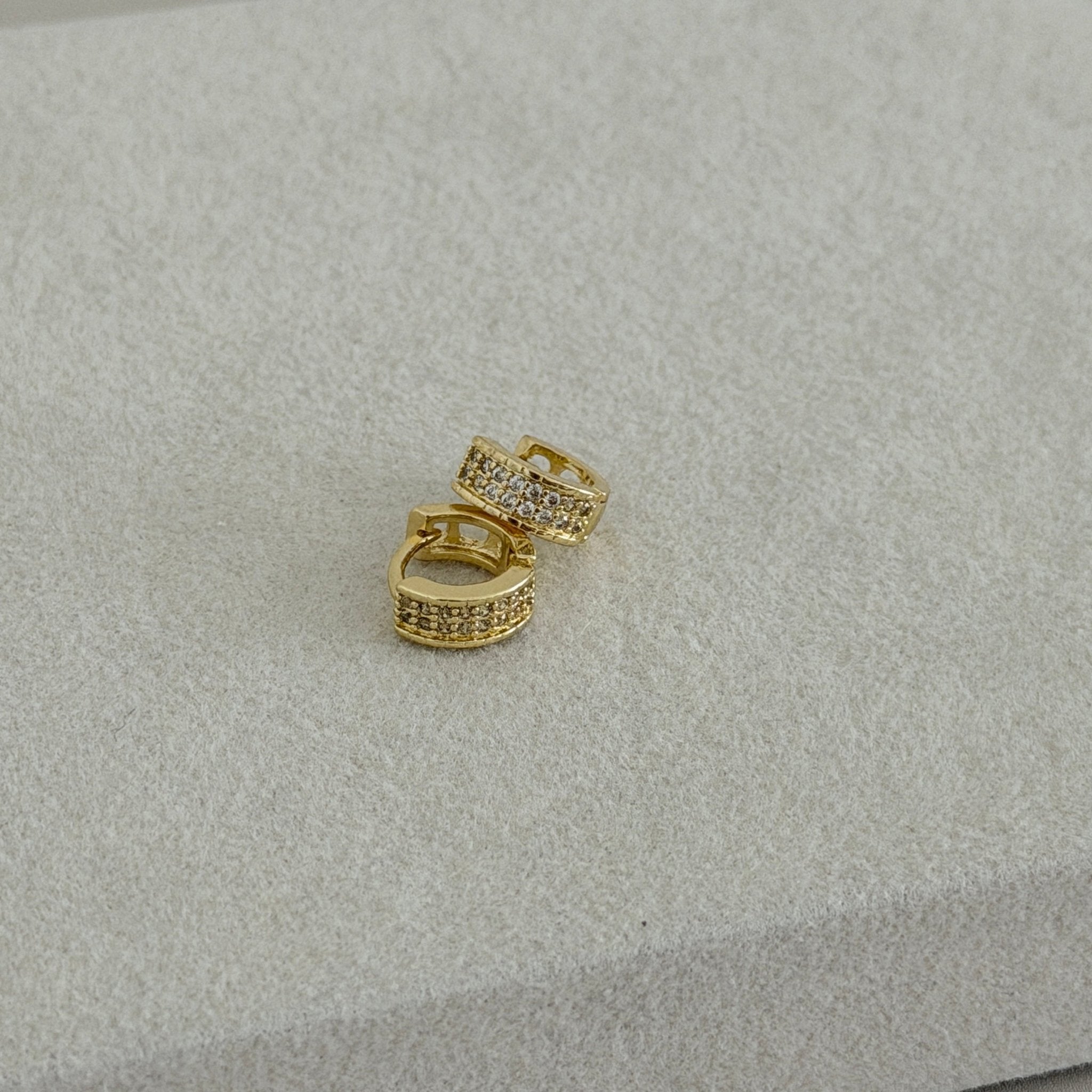 Pavé Double Huggie Earrings - Earring | LimaLimón Store - 4