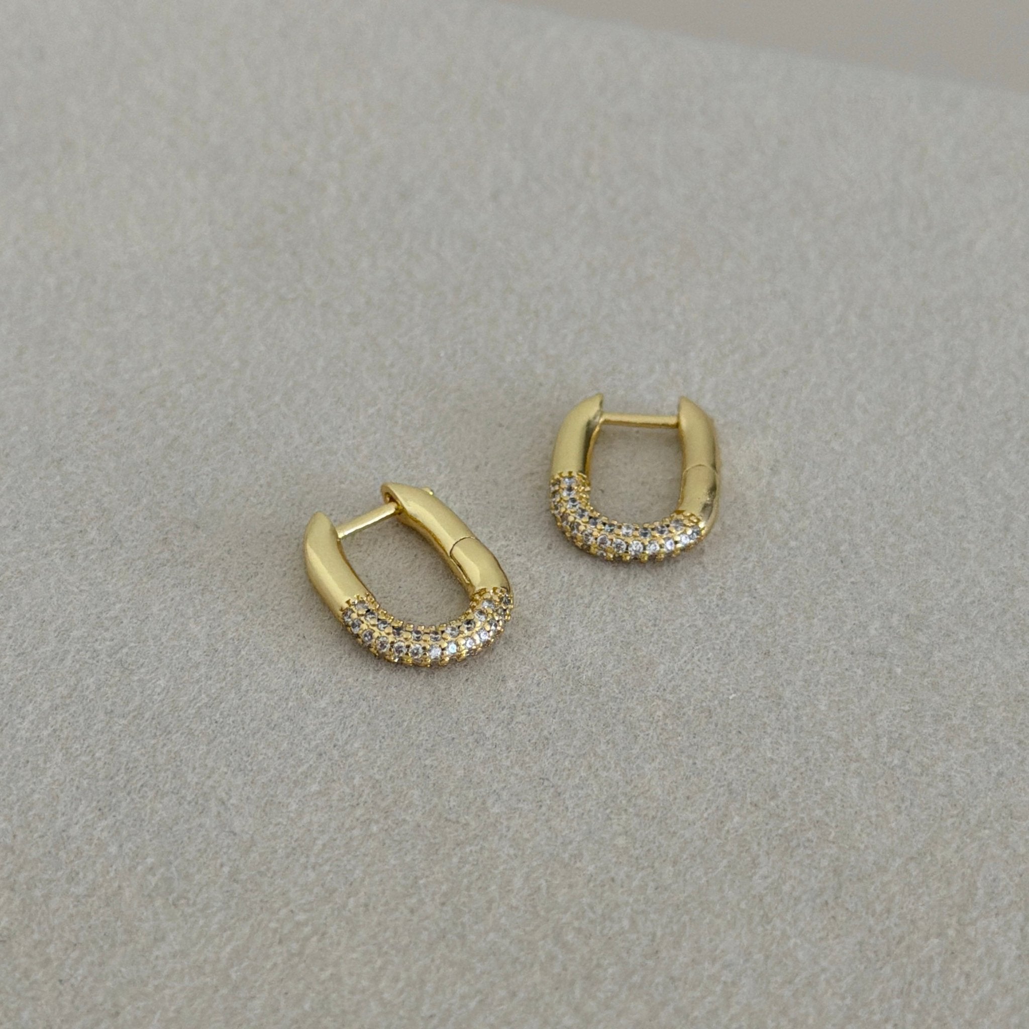 Pavé Mini Huggie Earrings - Earring | LimaLimón Store - 3