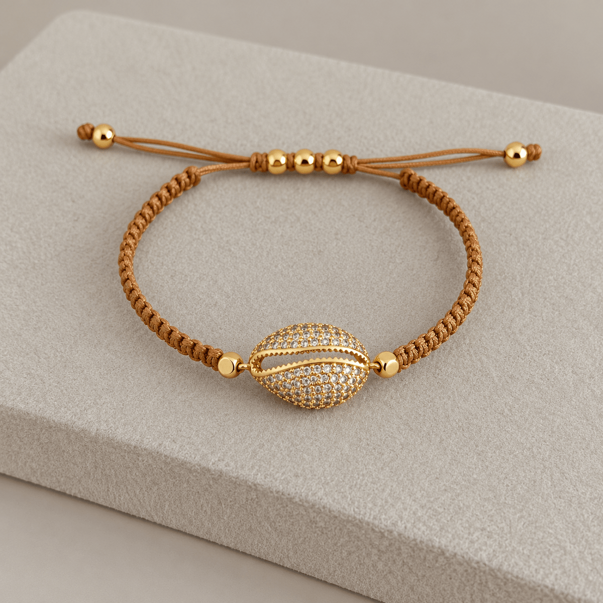 Pavé Shell Adjustable Cord Bracelet - Bracelet | LimaLimón Store - 1