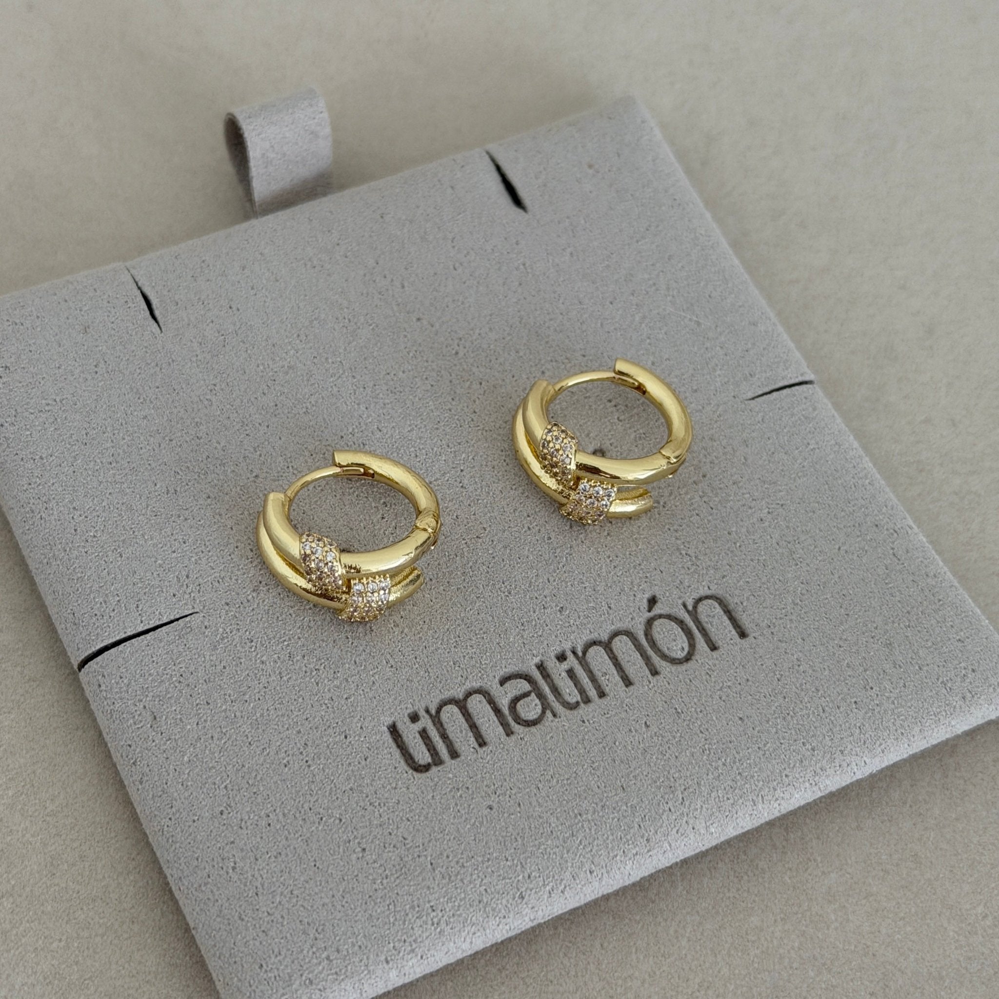 Pavé Wrap Hoop Earrings - Earring | LimaLimón Store - 2