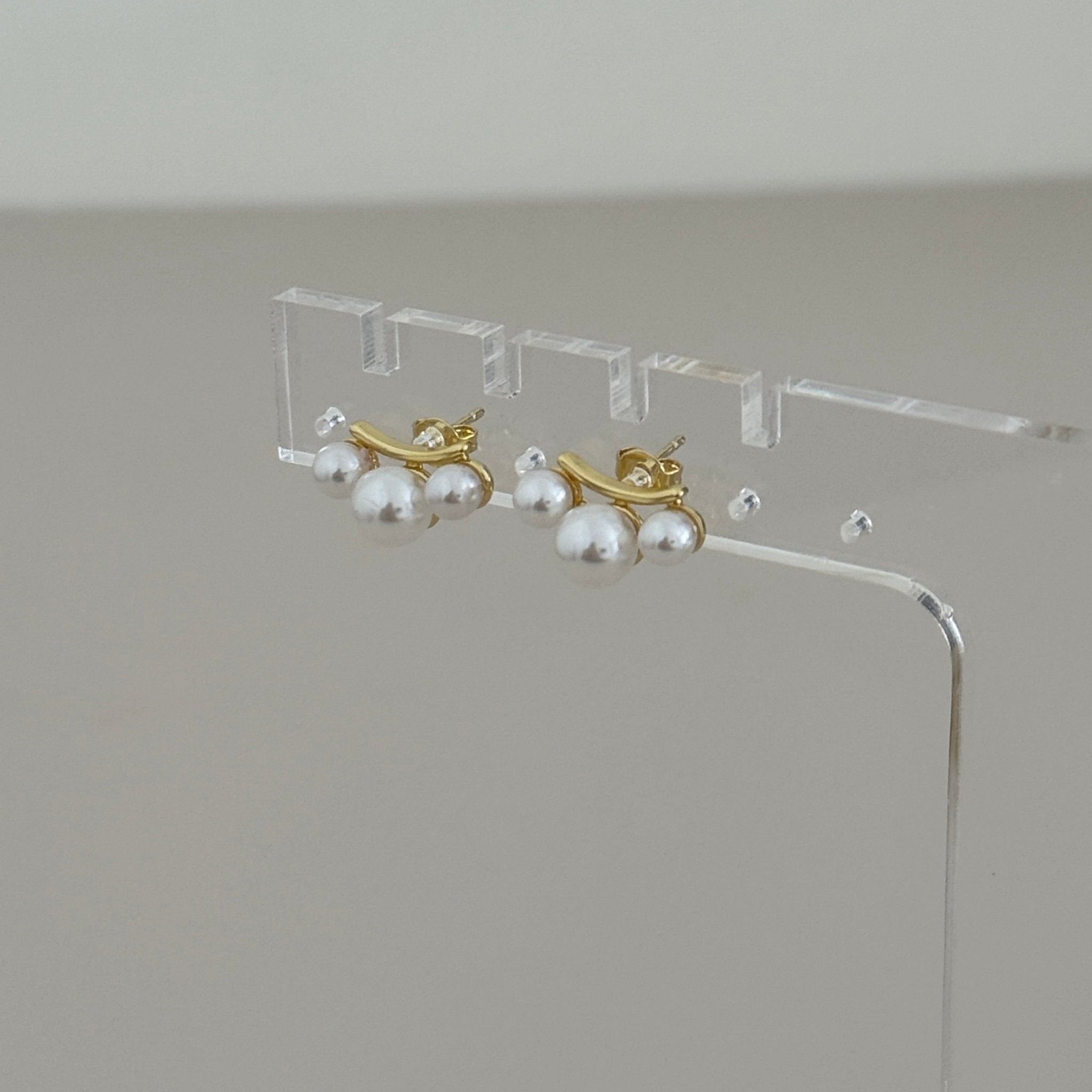 Pearl Cluster Studs - Earring | LimaLimón Store - 2