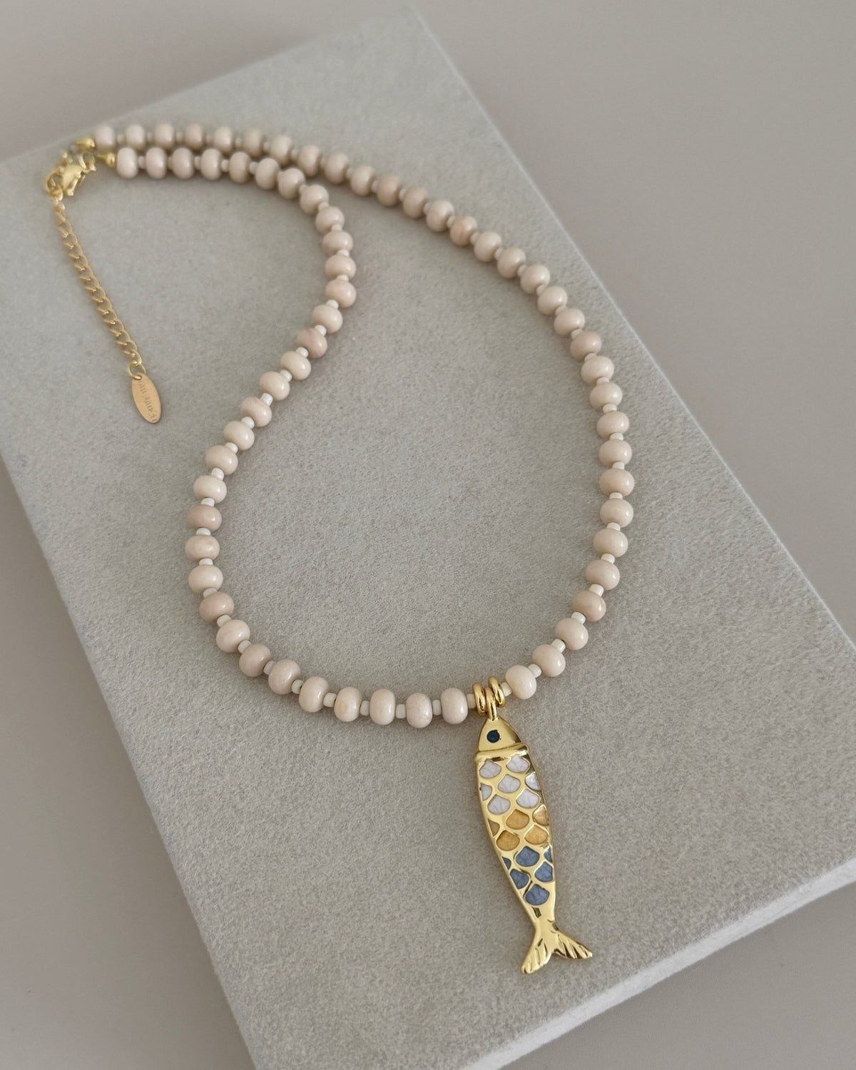 Pearl Coast Fish Necklace - Necklaces | LimaLimón Store - 1
