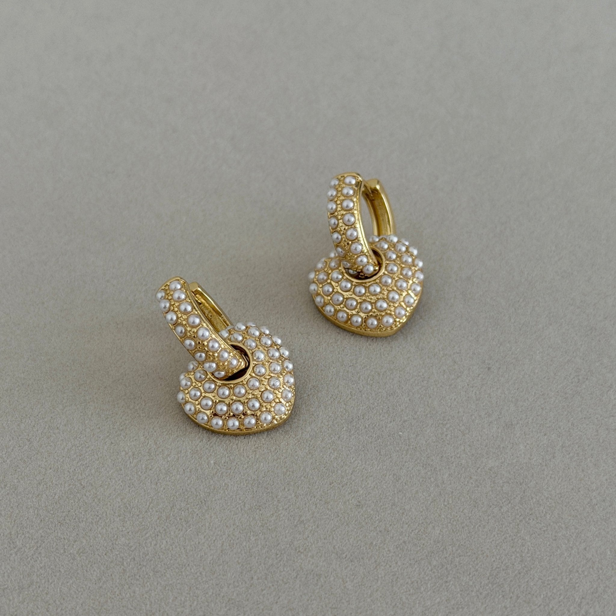 Pearl Pavé Knot Hoop Earrings - Earring | LimaLimón Store - 1