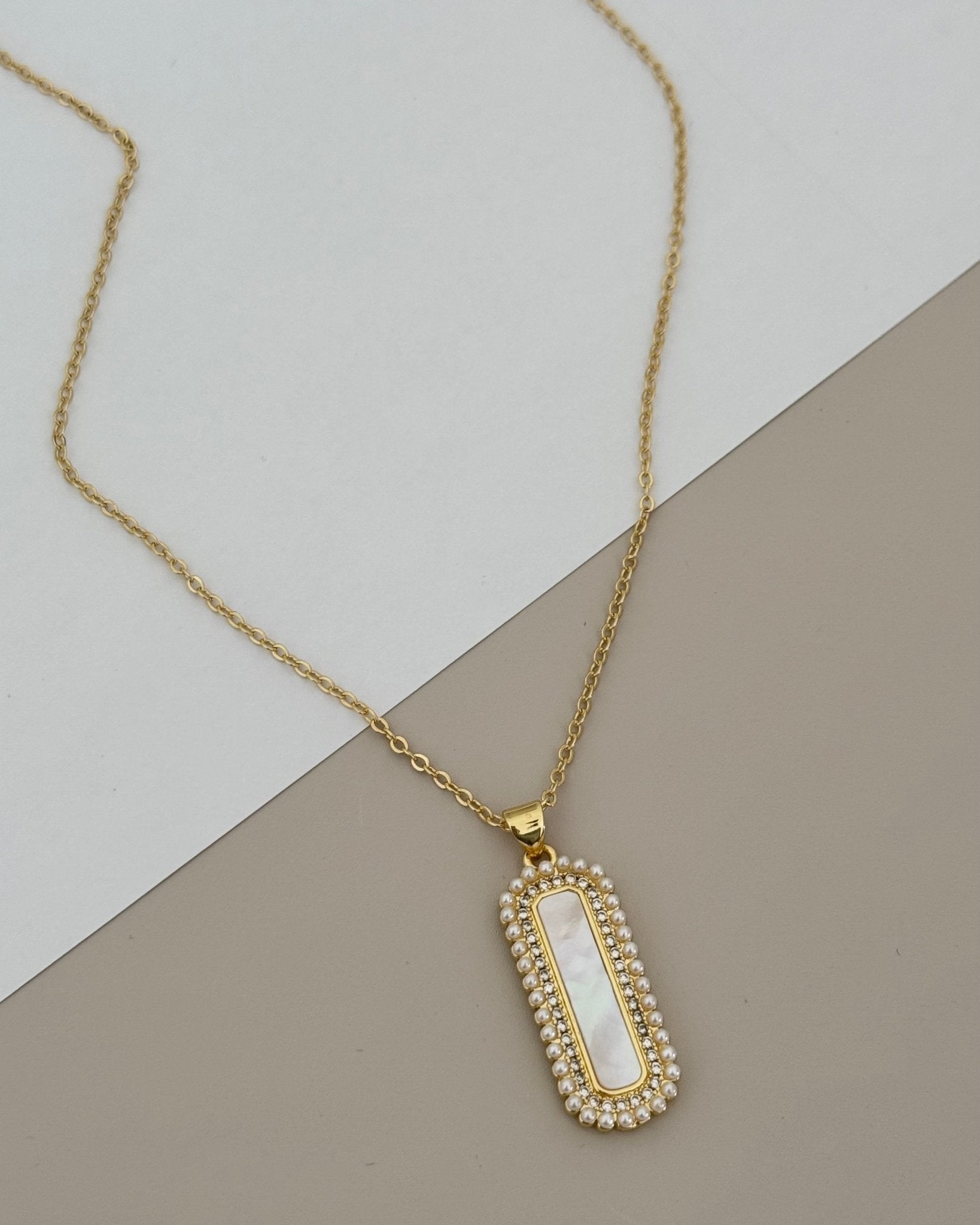 Pearls Charm Necklace - LimaLimón Store