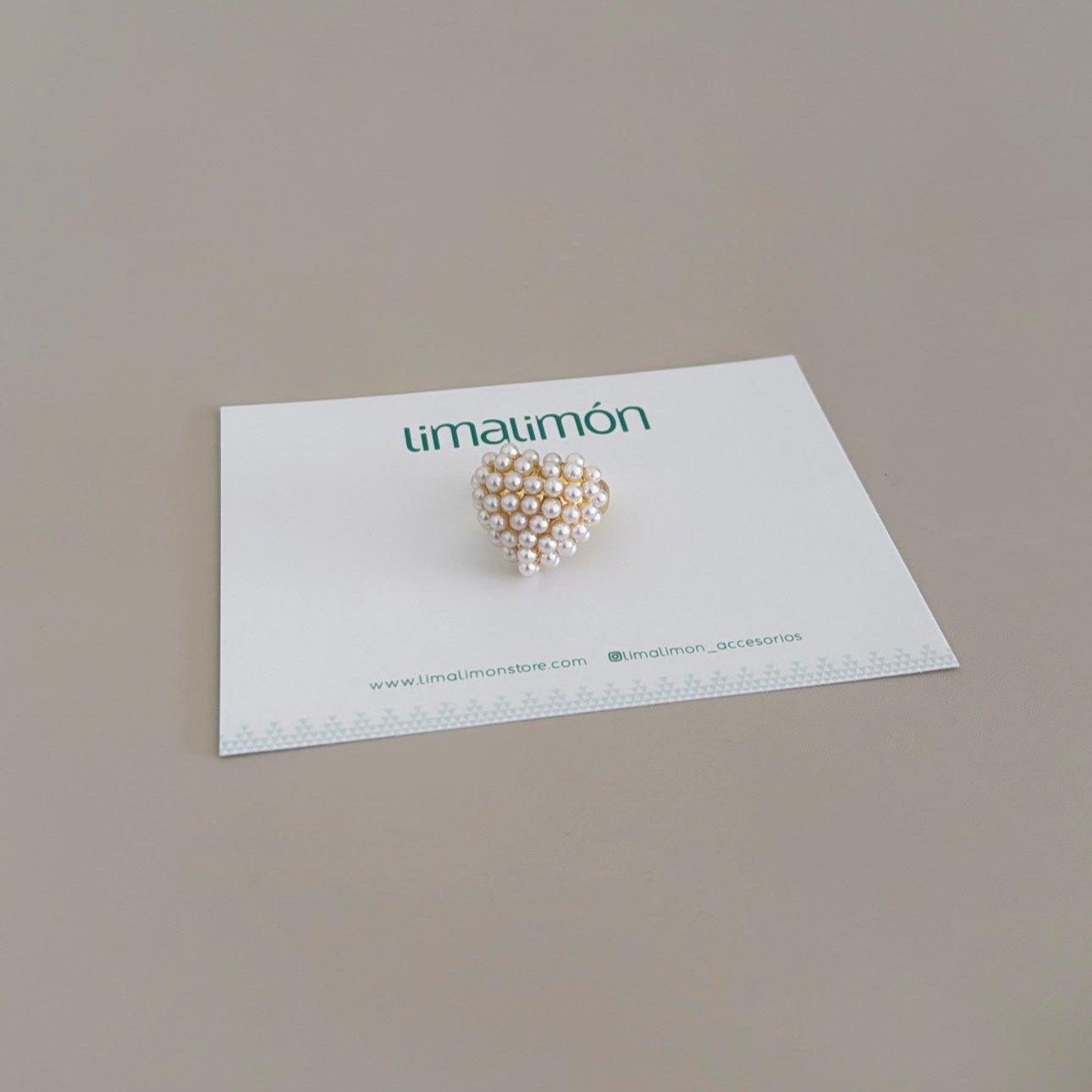 Pearls Ring - LimaLimón Store