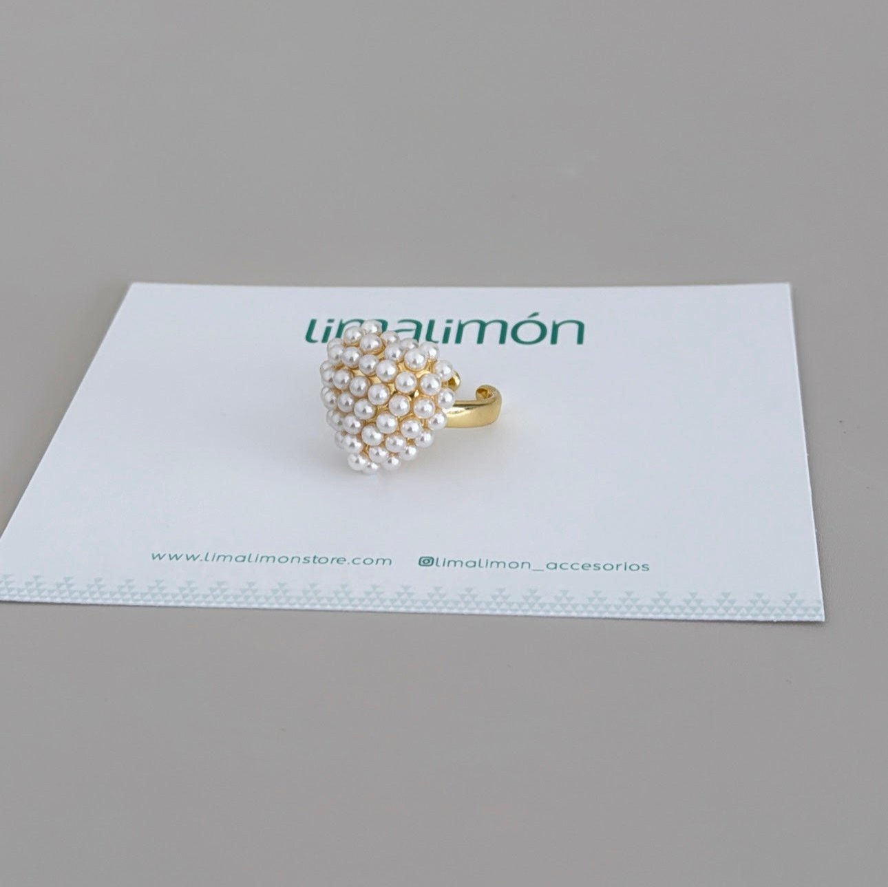 Pearls Ring - LimaLimón Store