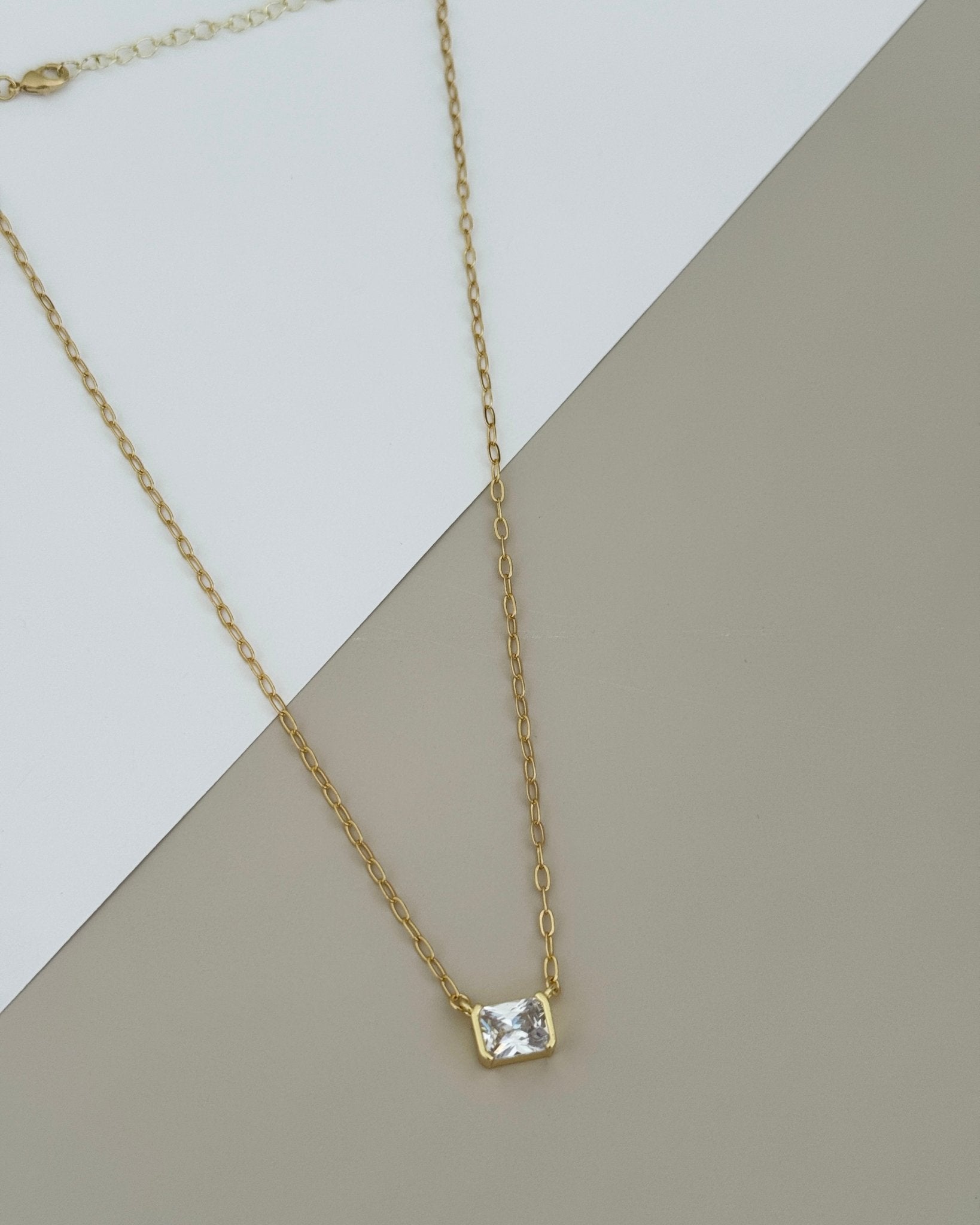 Radiance Necklace - Necklace | LimaLimón Store - 1