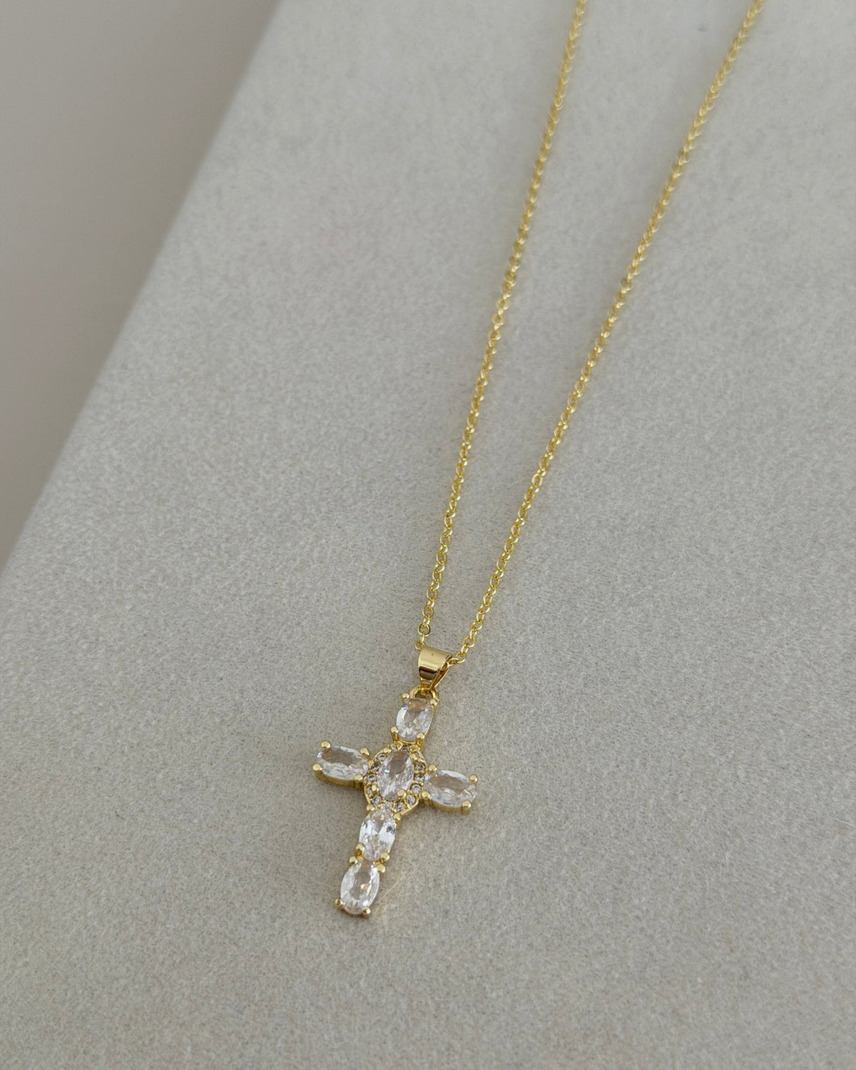 Radiant Crystal Cross Necklace - Necklaces | LimaLimón Store - 1