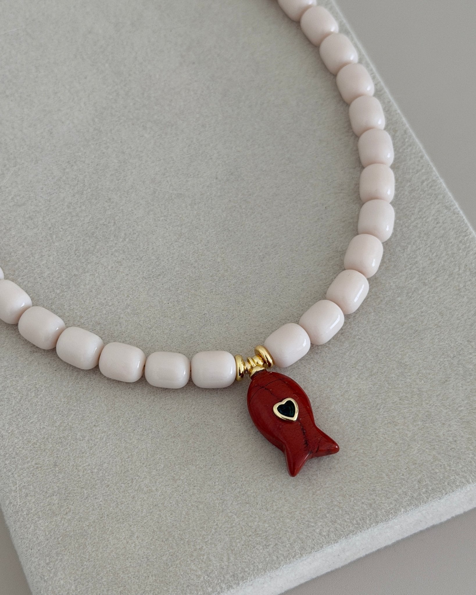 Red Heart Fish Bead Necklace - Necklaces | LimaLimón Store - 2