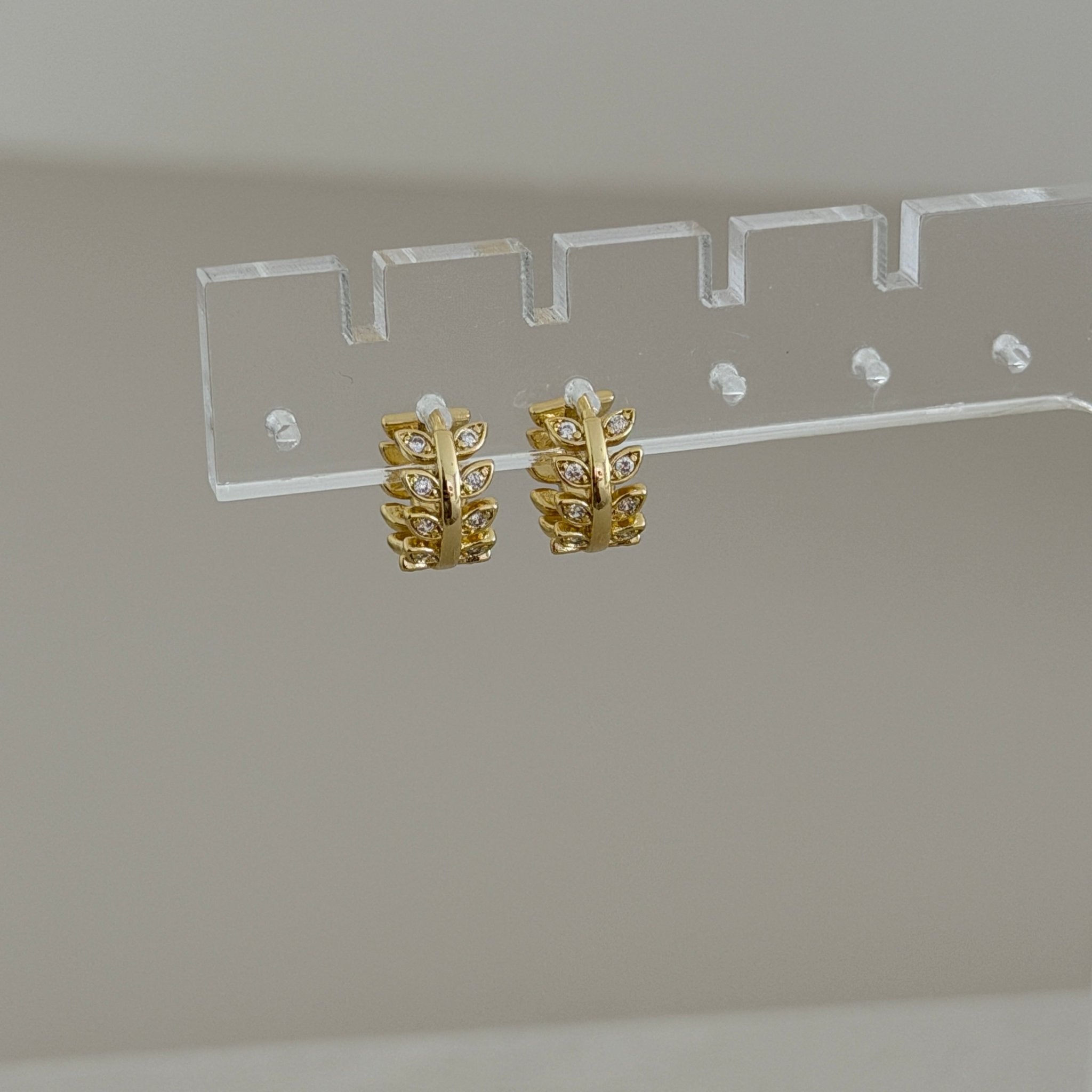 Royal Crown Hoop Earrings - Earring | LimaLimón Store - 3