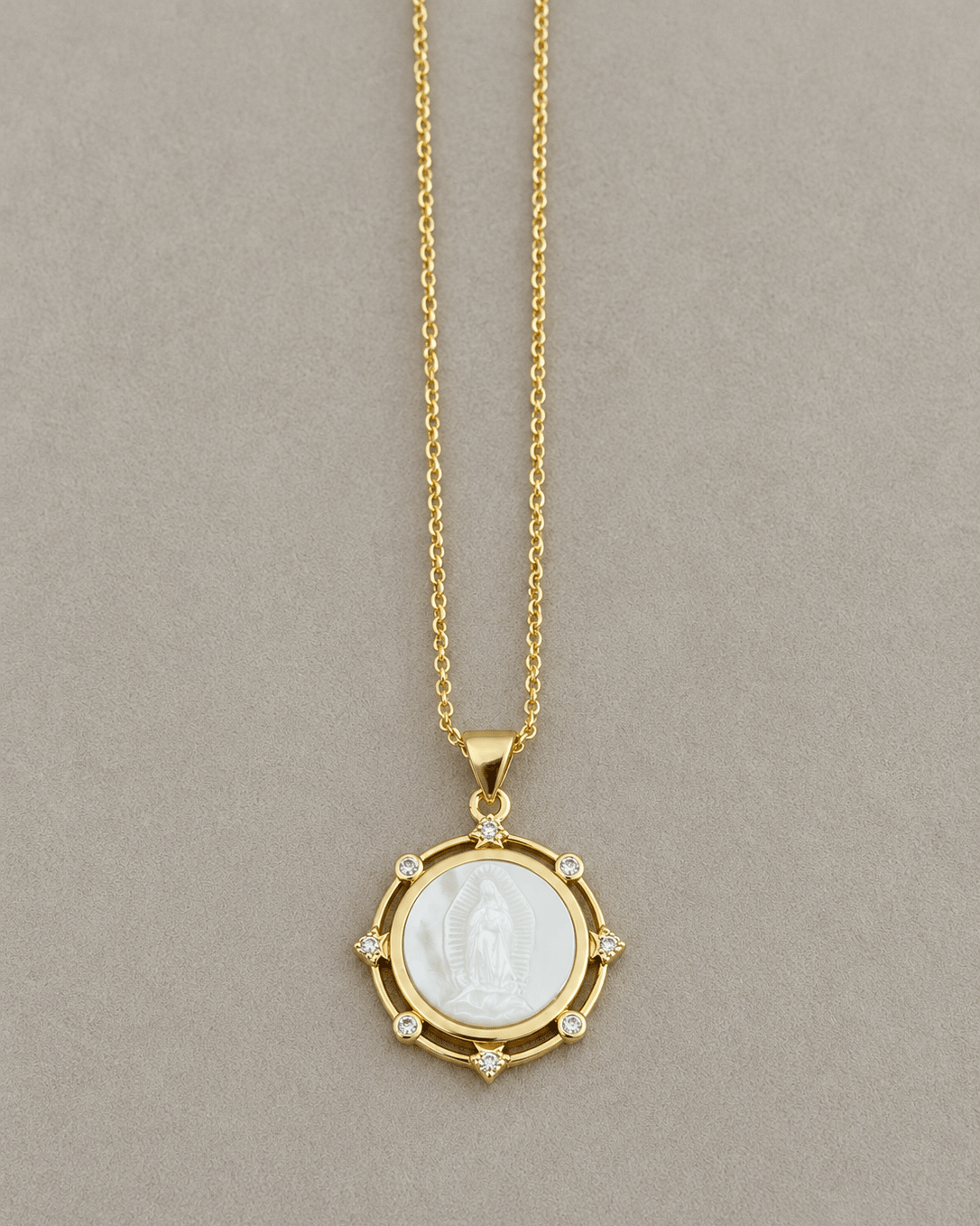 Sacred Crystal Medallion Necklace - Necklaces | LimaLimón Store - 6
