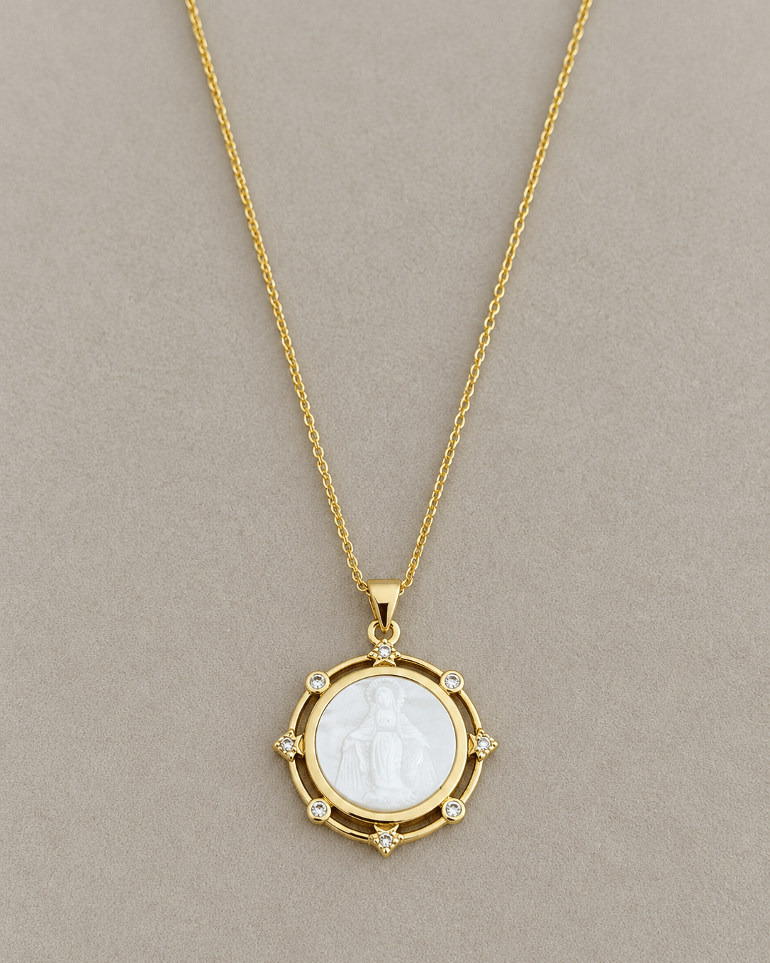 Sacred Crystal Medallion Necklace - Necklaces | LimaLimón Store - 2