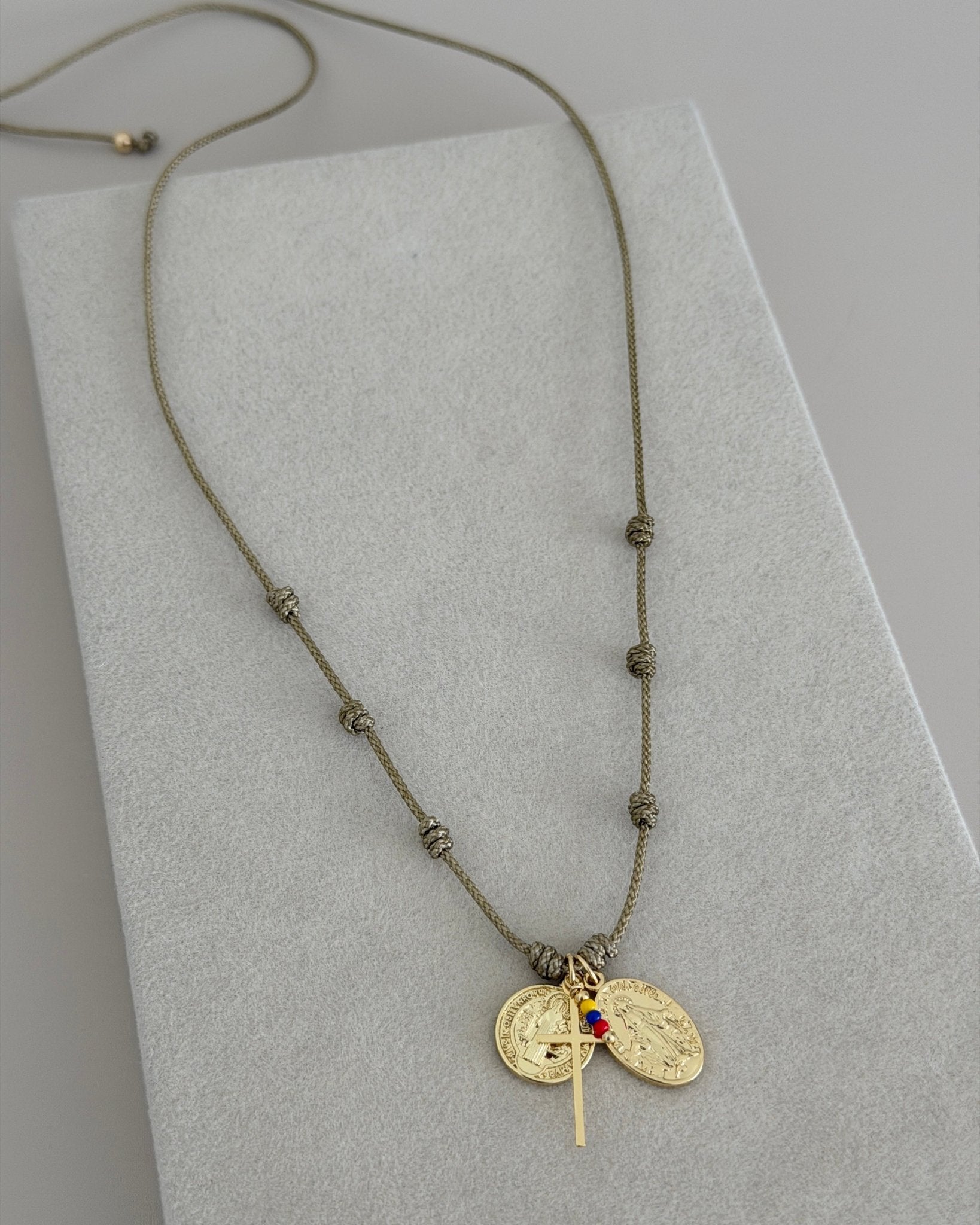 Seven Knots Necklace 🇻🇪 Venezuela Edition - Necklaces | LimaLimón Store - 4