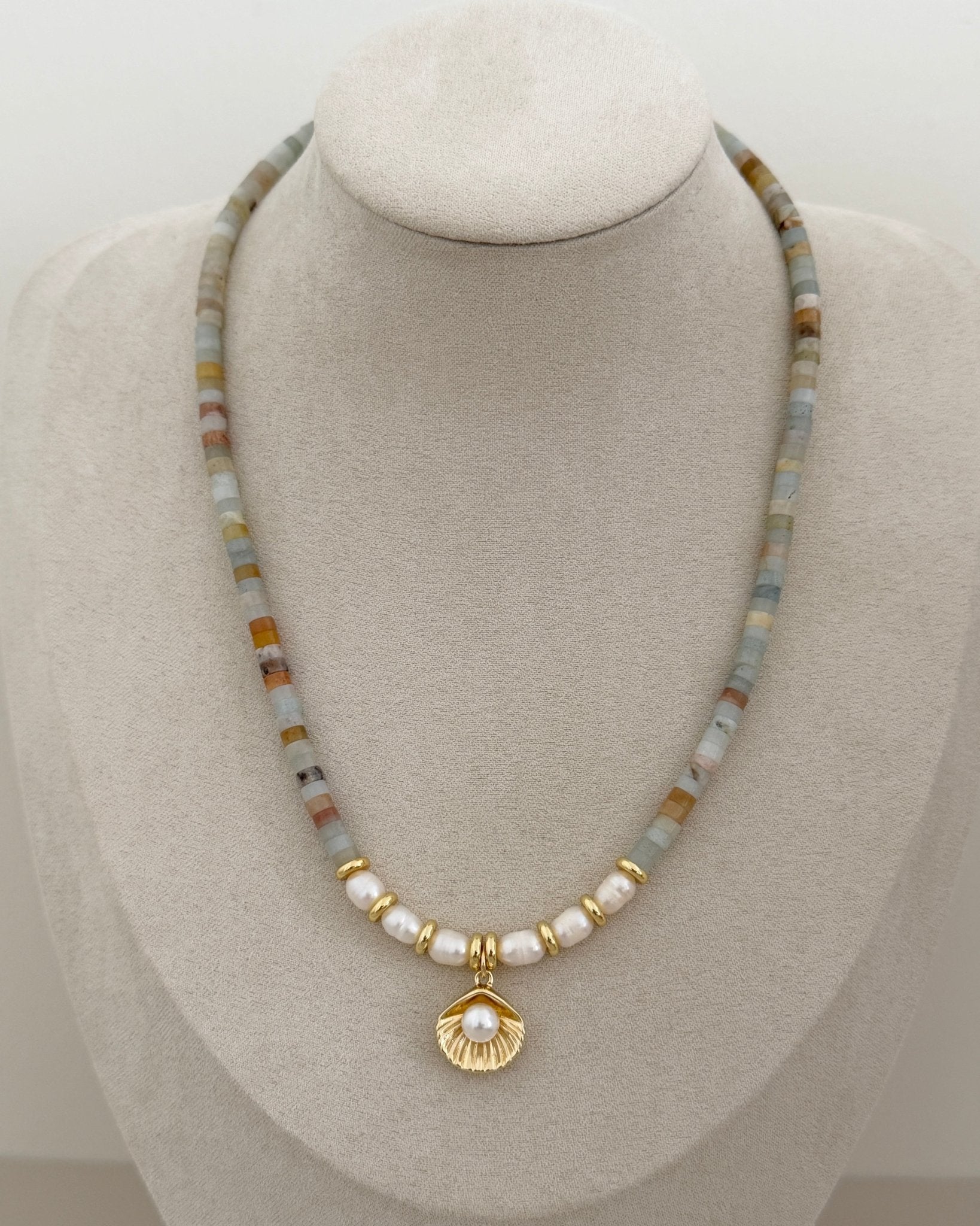 Soft Neutral Beaded Necklace - Necklaces | LimaLimón Store - 3