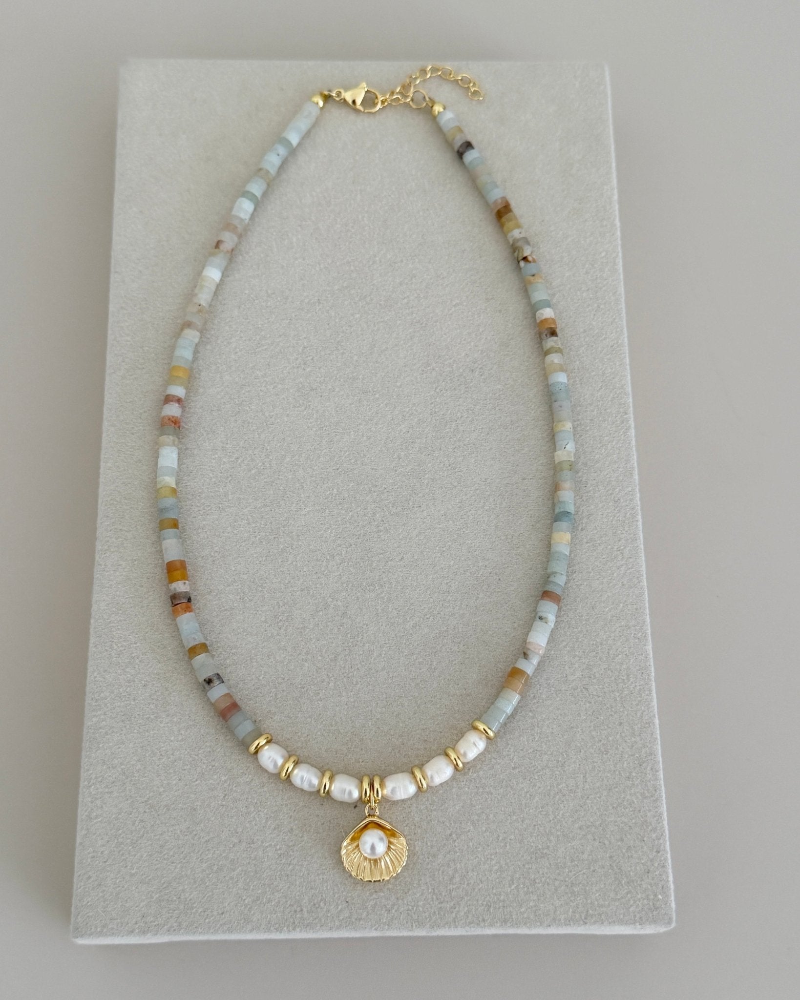Soft Neutral Beaded Necklace - Necklaces | LimaLimón Store - 5