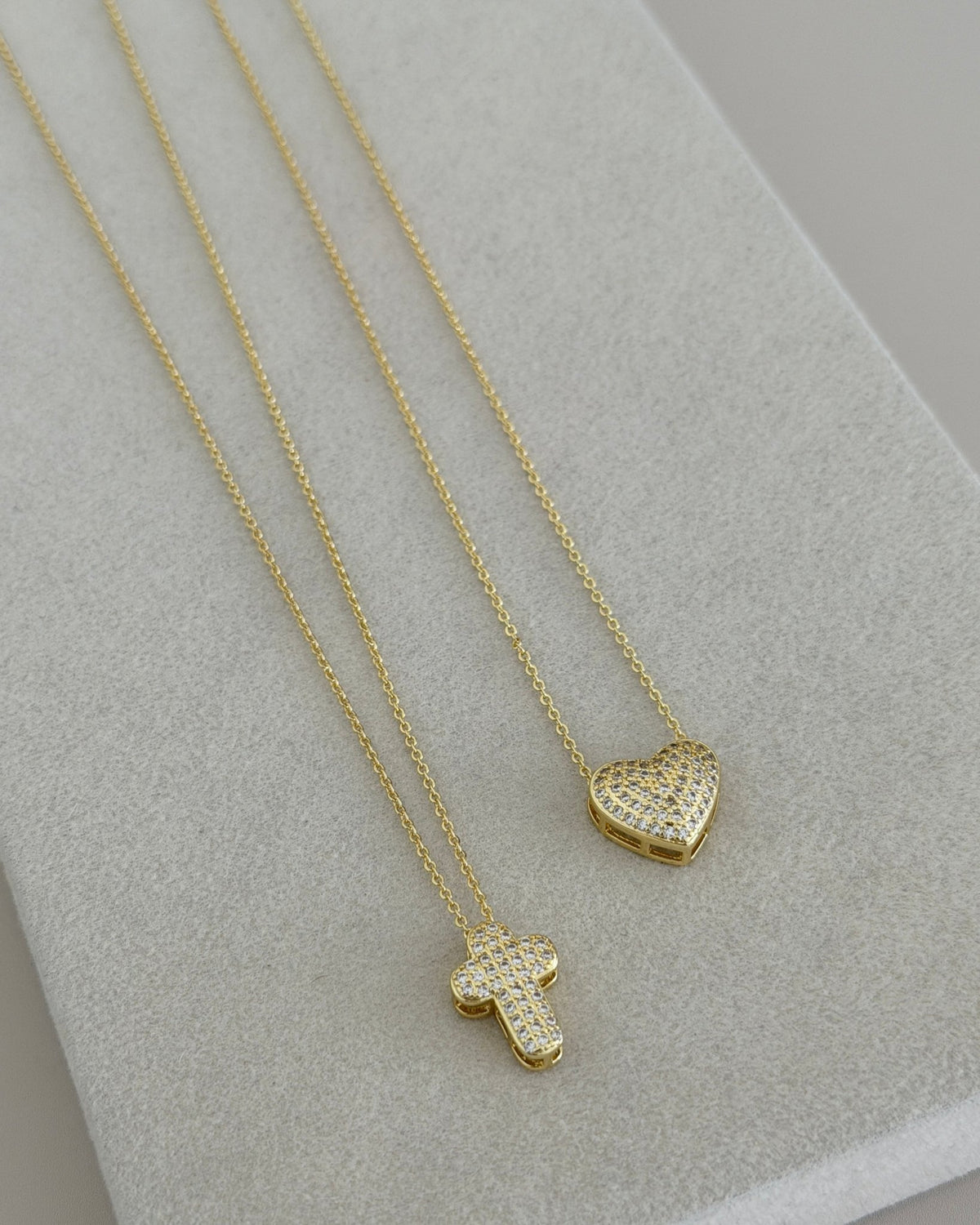 Sparkle Charm Necklace - Necklaces | LimaLimón Store - 1