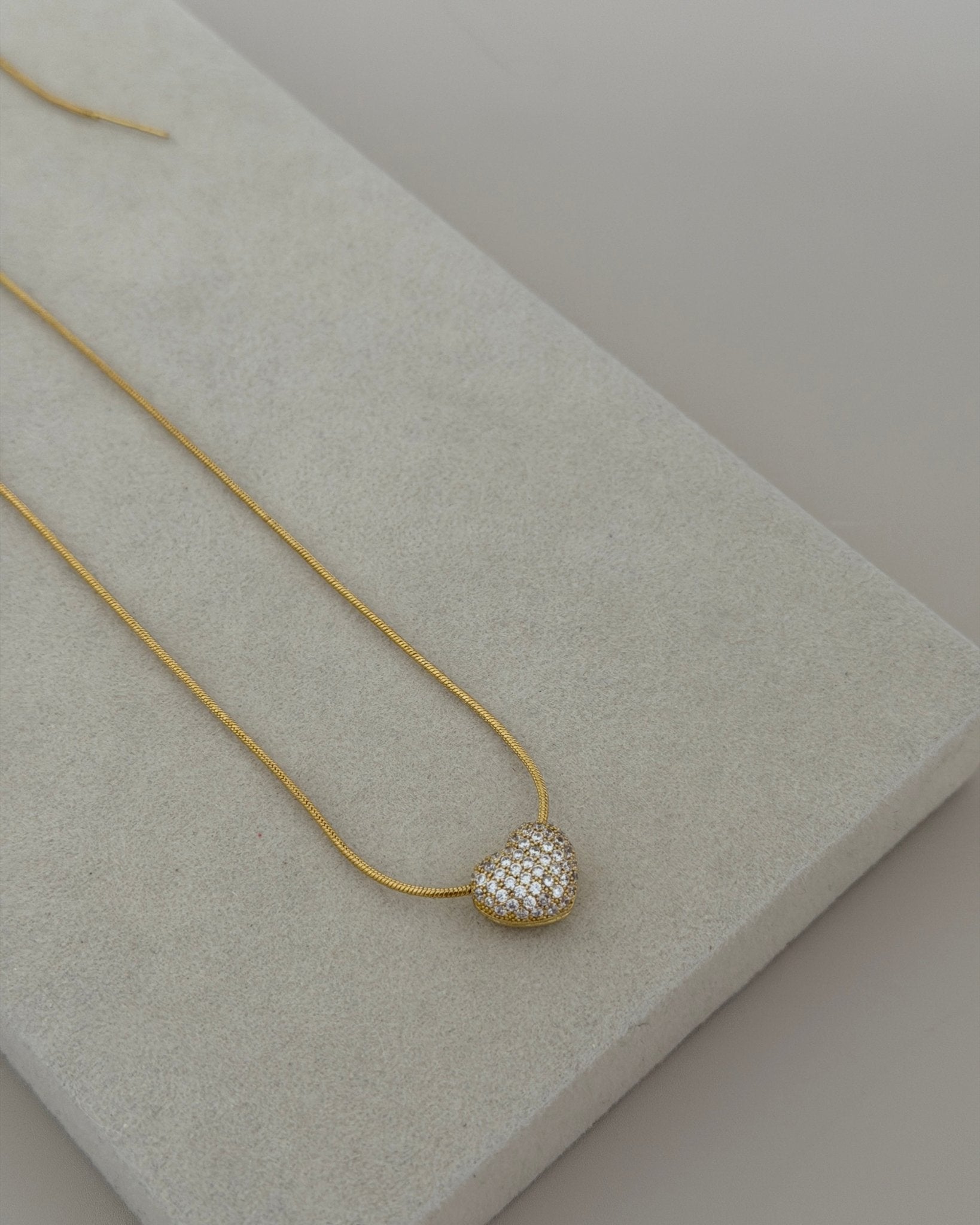 Sparkle Heart Slider Necklace - Necklace | LimaLimón Store - 5