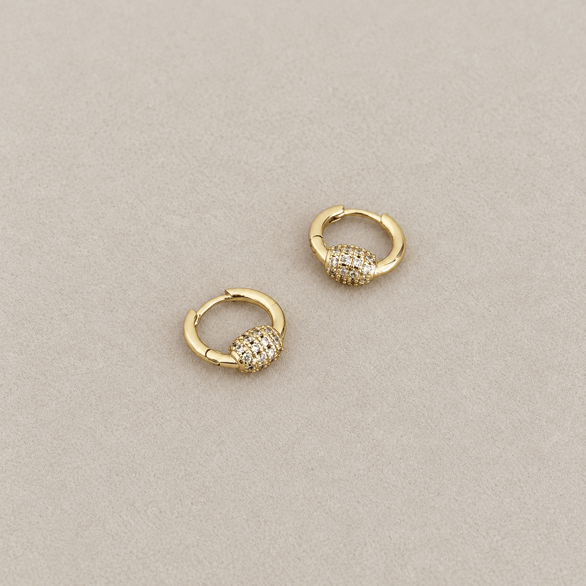 Sparkling Bead Mini Hoops - Earring | LimaLimón Store - 1