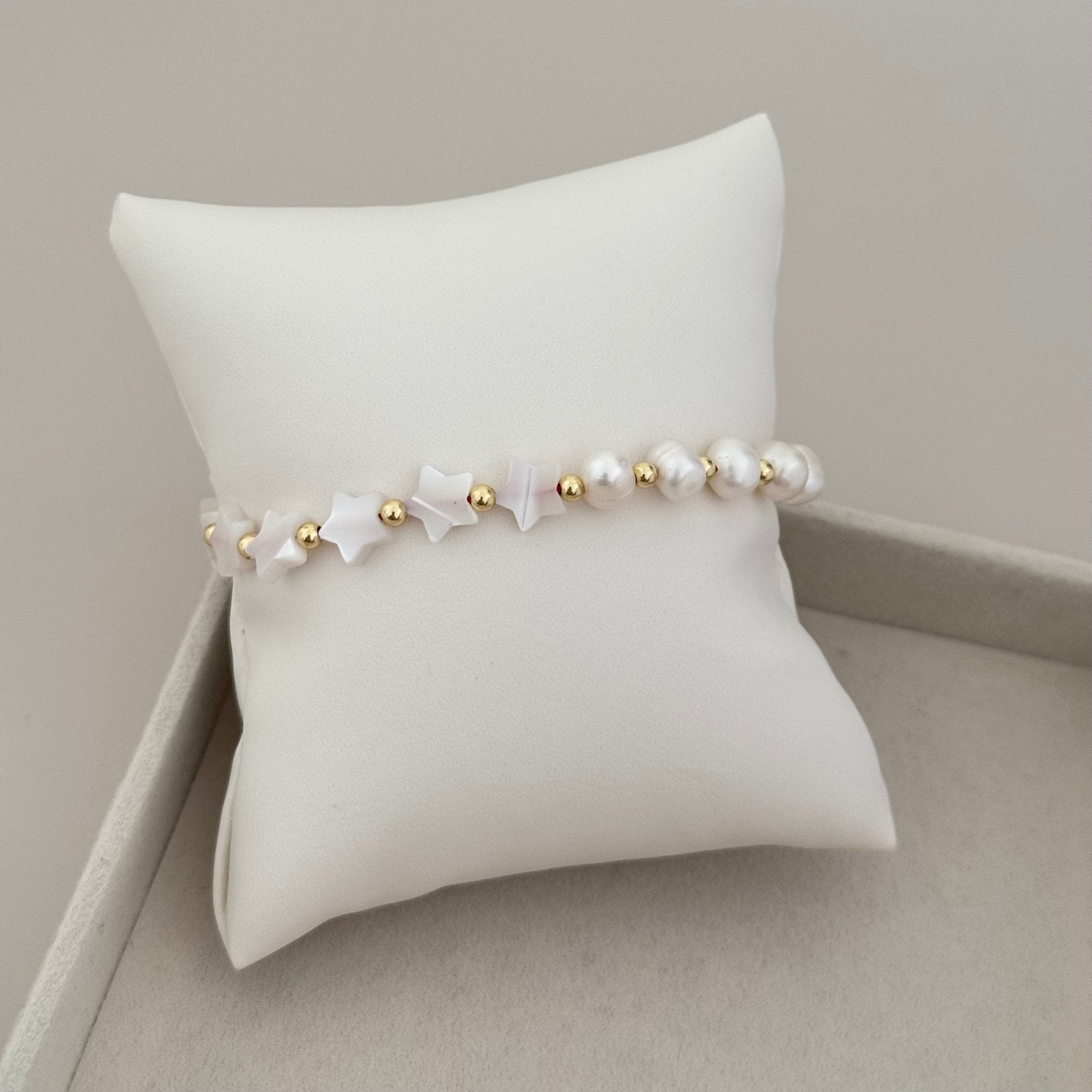 Stars Pearls Bracelet - LimaLimón Store