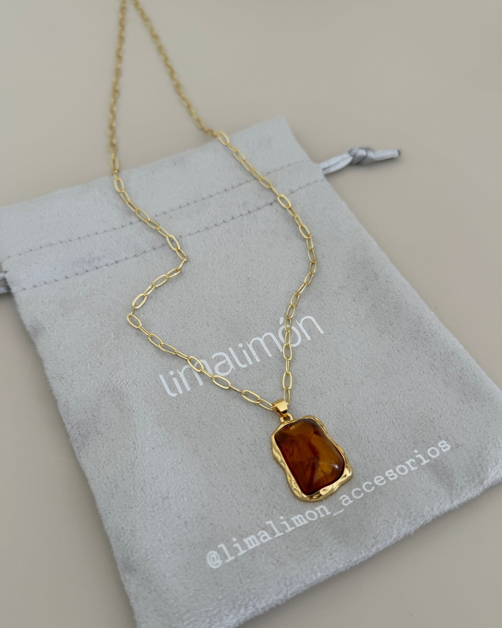Stone Pendant Necklace - Necklace | LimaLimón Store - 3