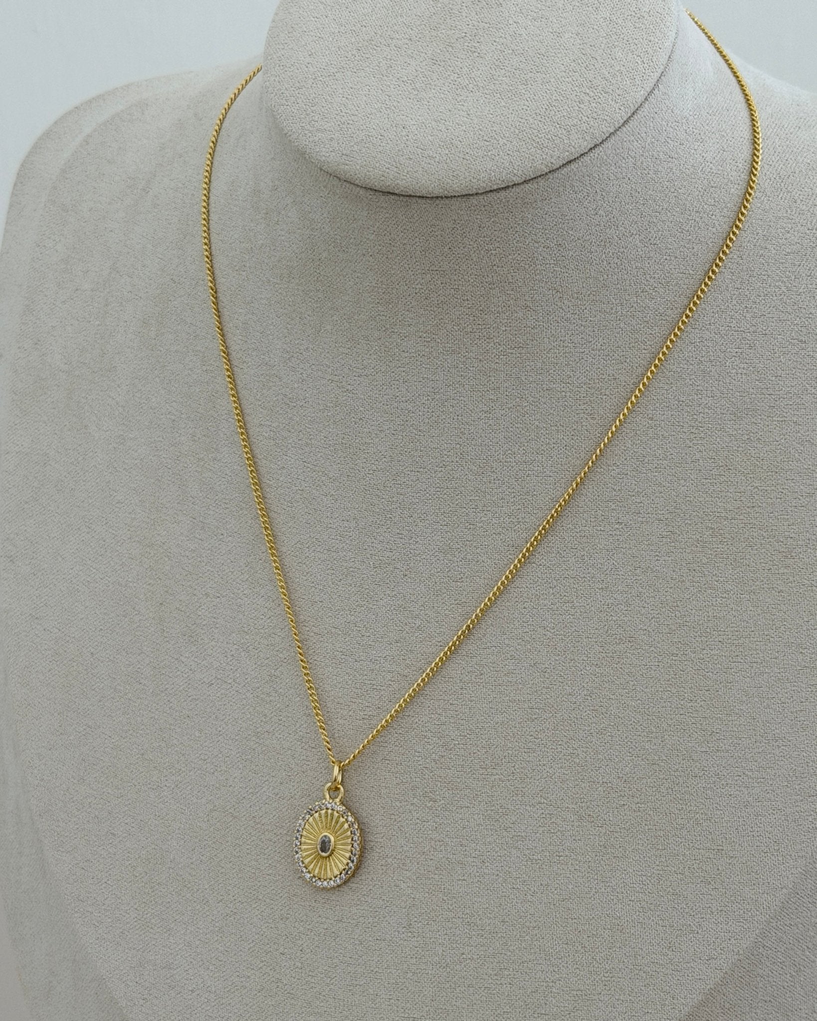 Sunburst Charm Necklace - Necklace | LimaLimón Store - 3