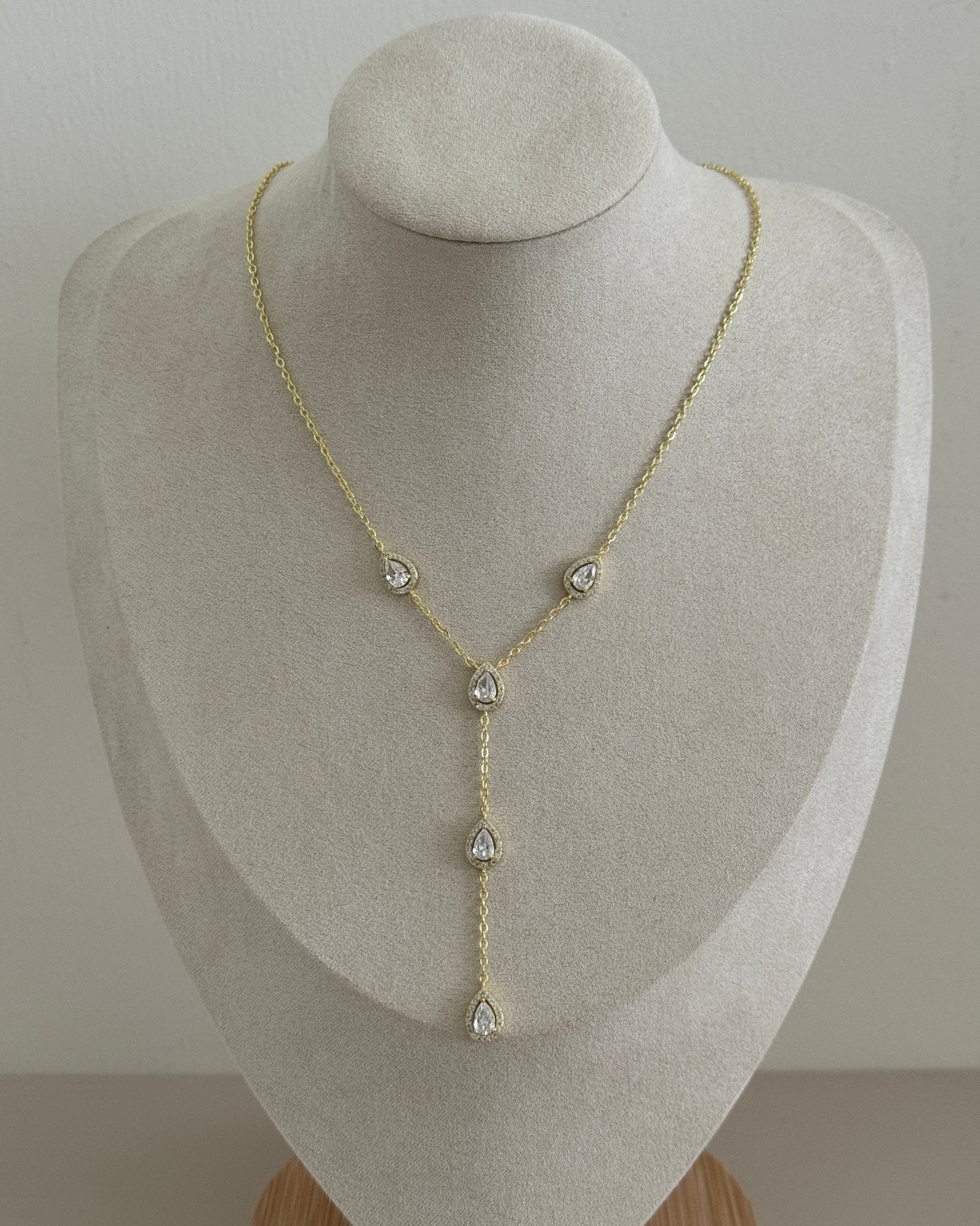 Teardrop Necklace - Necklace | LimaLimón Store - 1