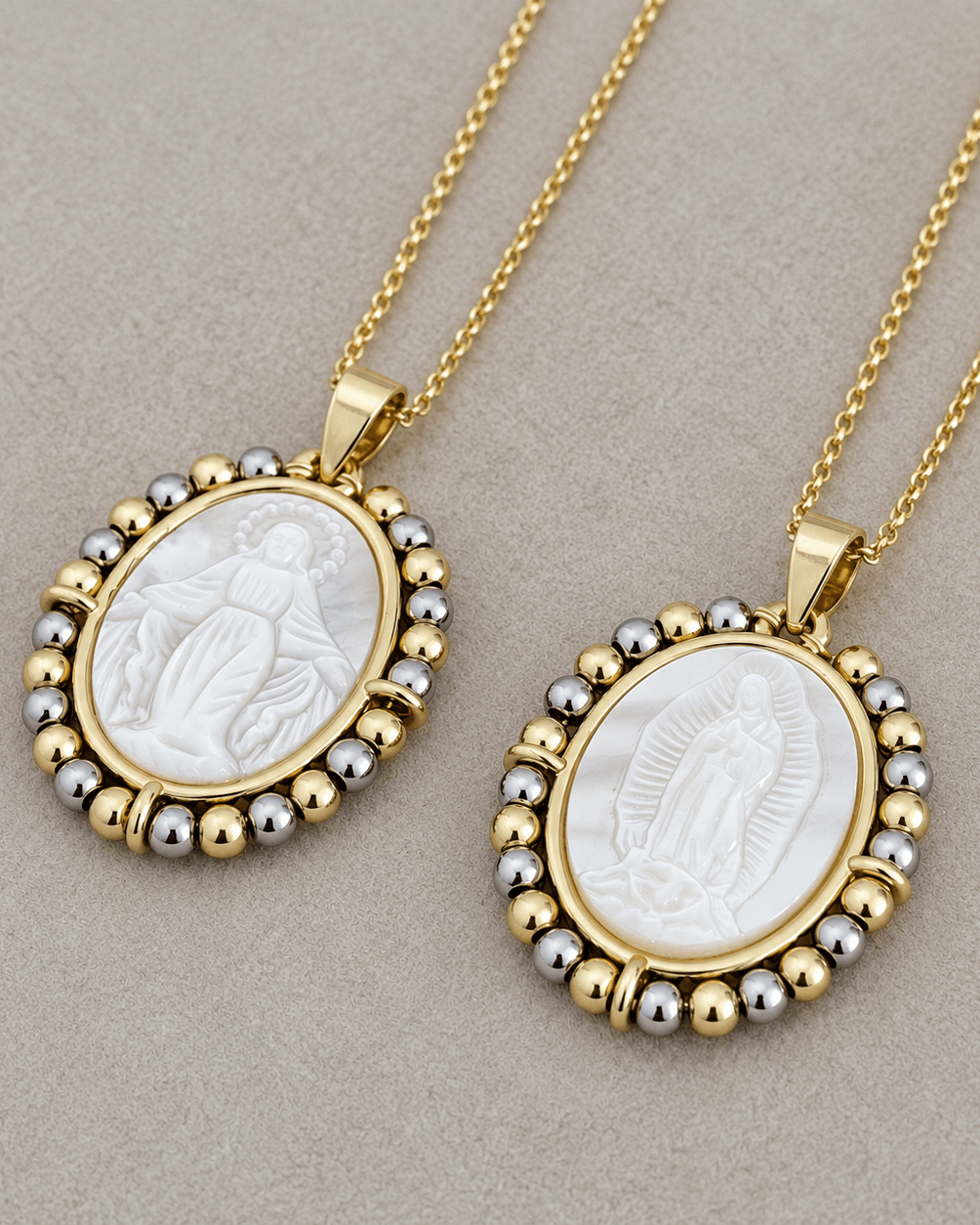 Virgin Pearl Medallion Necklace - Necklaces | LimaLimón Store - 4