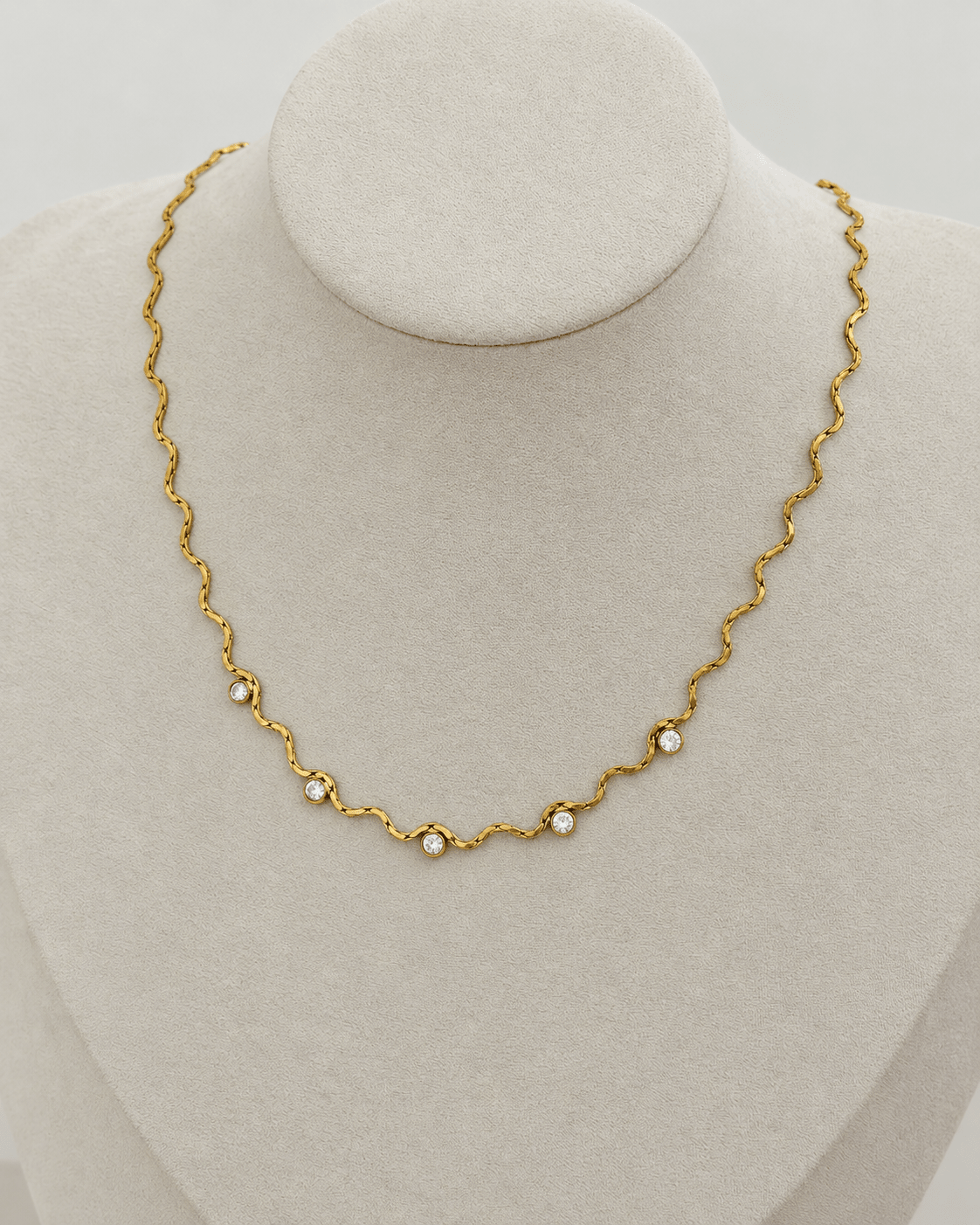 Wavy Crystal Choker Necklace - Necklaces | LimaLimón Store - 2